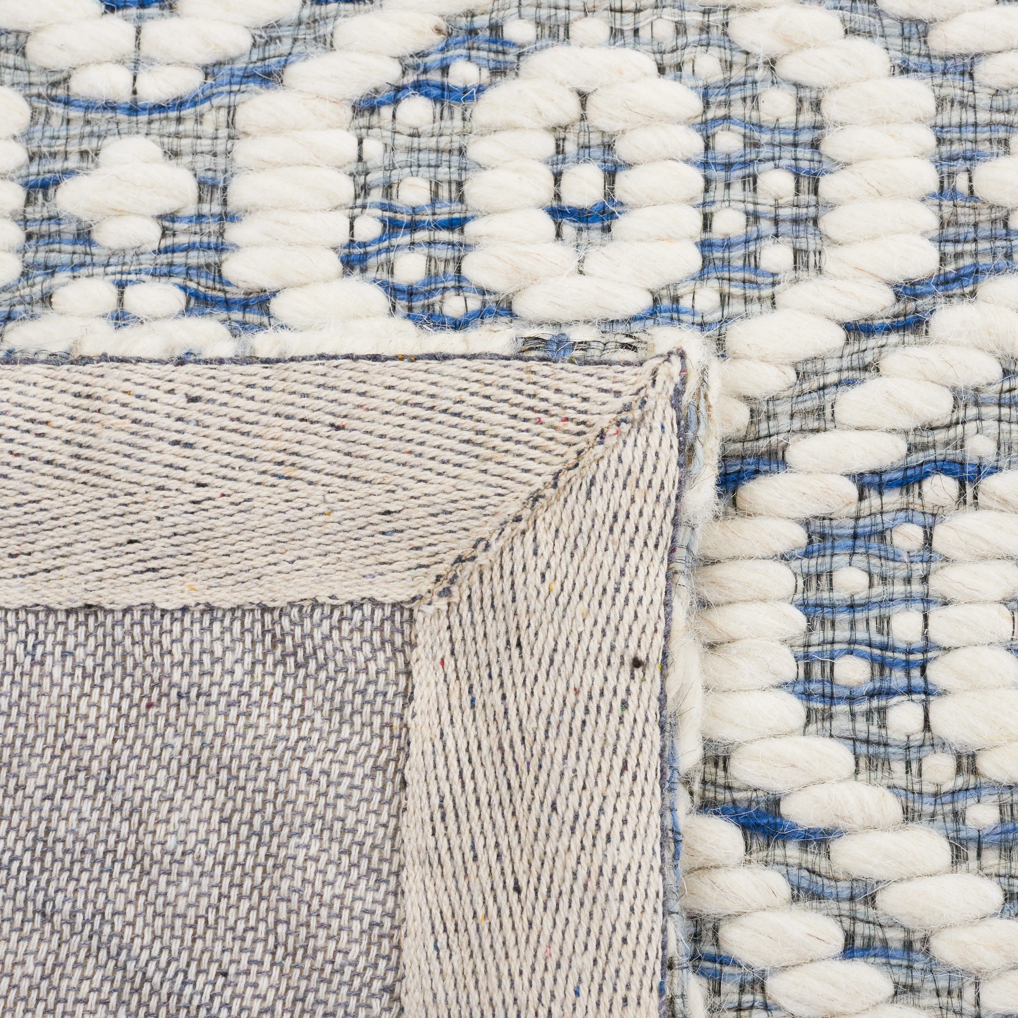 SAFAVIEH Handmade Marbella Kiera Modern Wool Rug