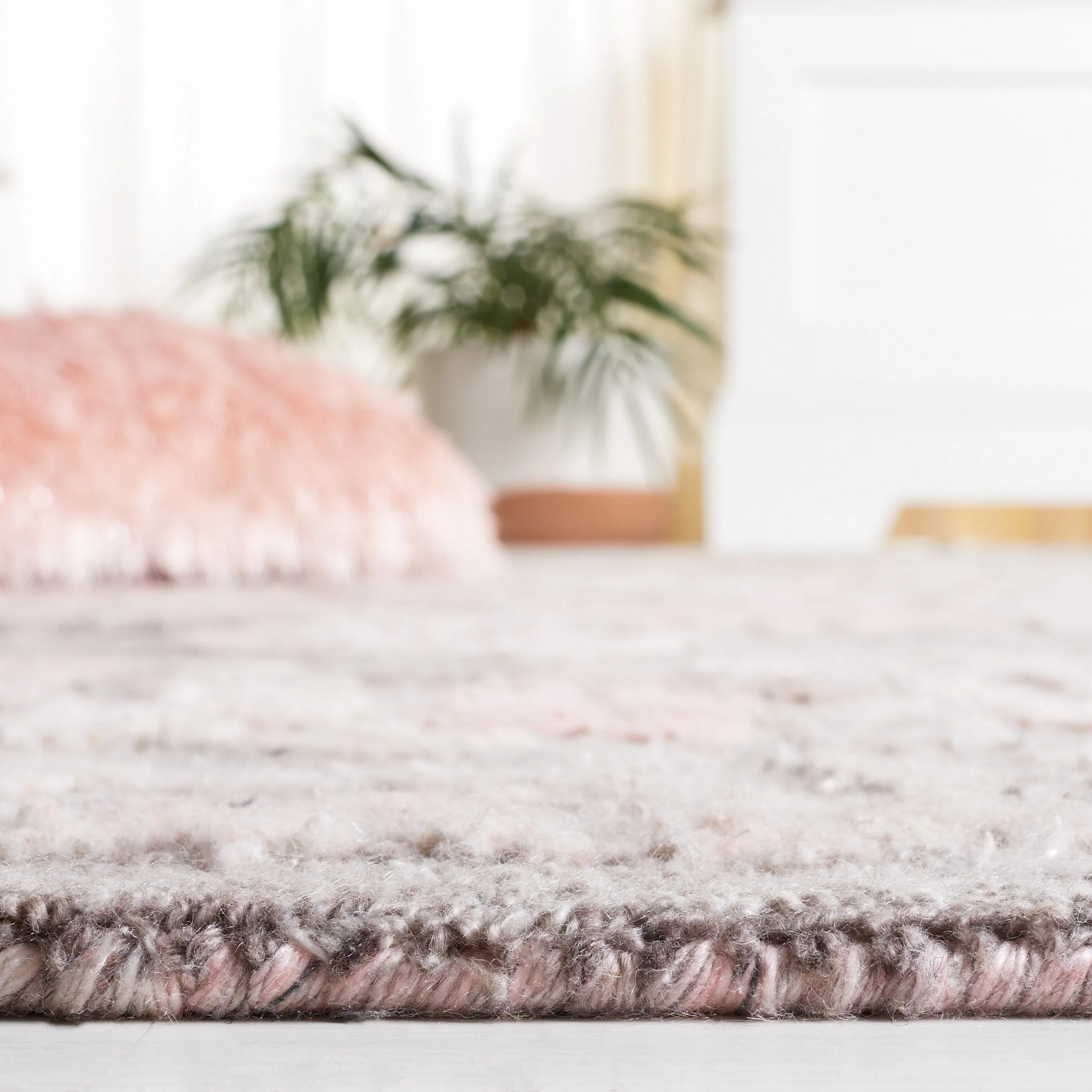 SAFAVIEH Handmade Marquee Cacilia Modern Rug