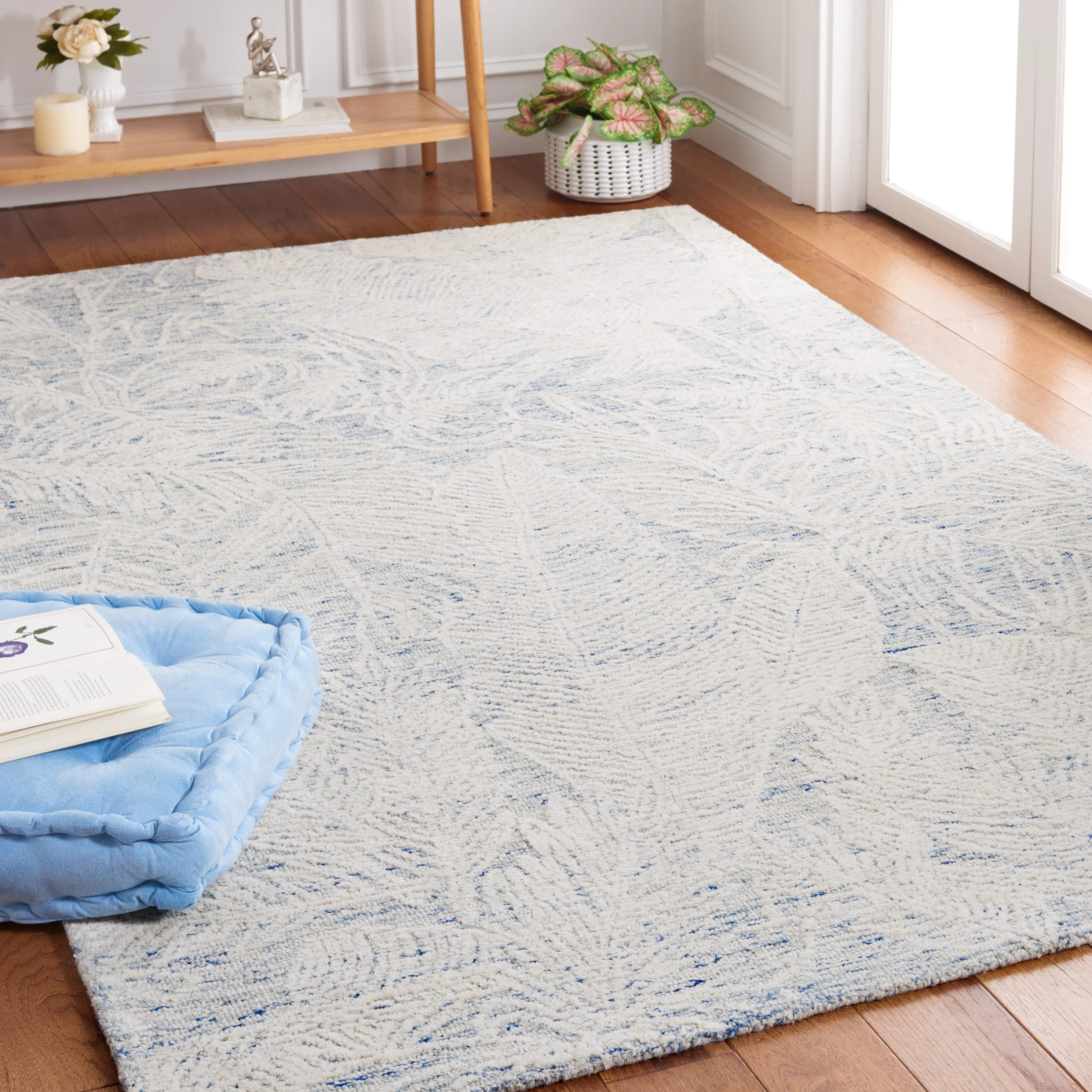SAFAVIEH Handmade Metro Corianne Modern Wool Rug