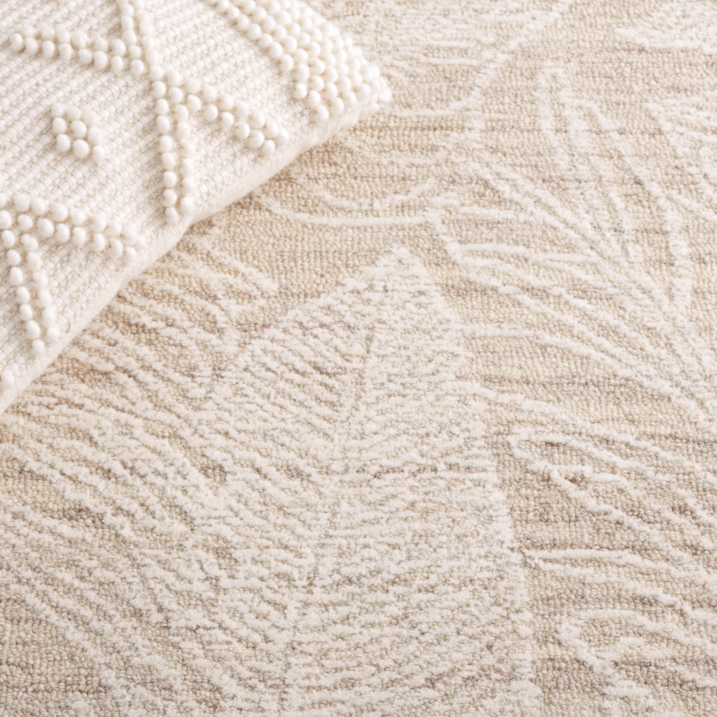 SAFAVIEH Handmade Metro Corianne Modern Wool Rug