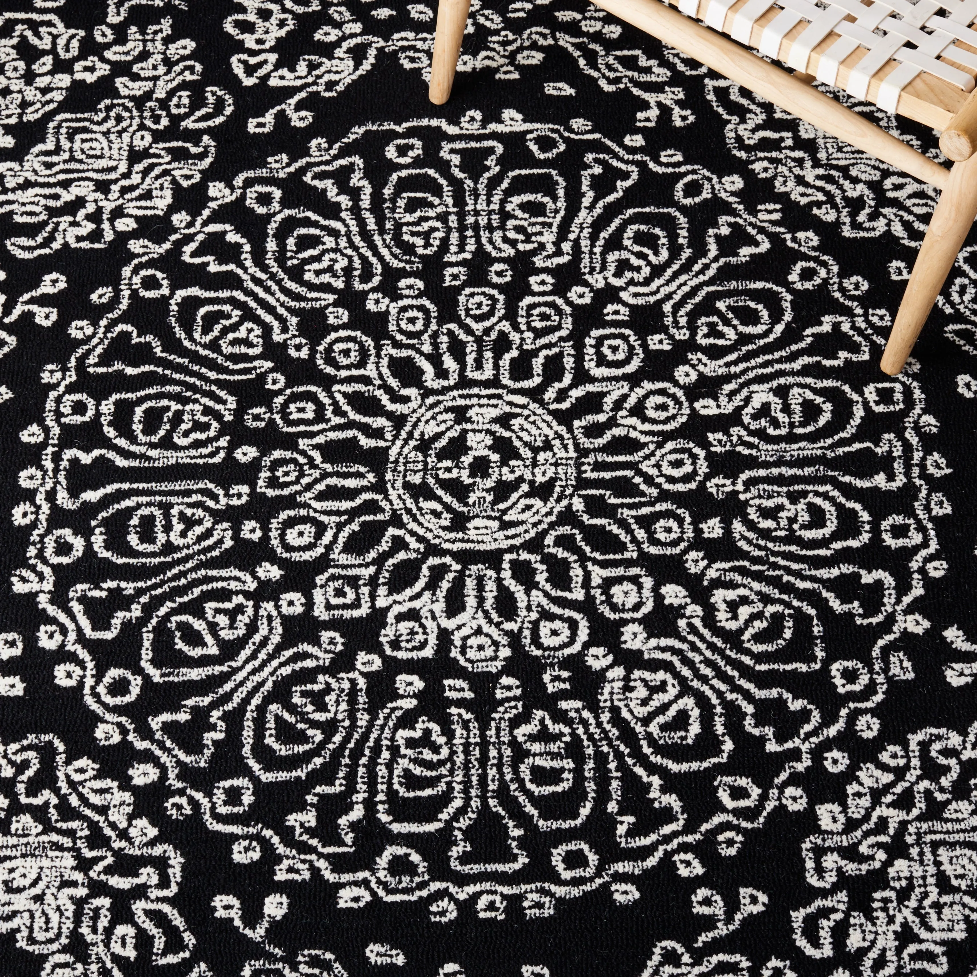 SAFAVIEH Handmade Metro Cyndee French Country Wool Rug