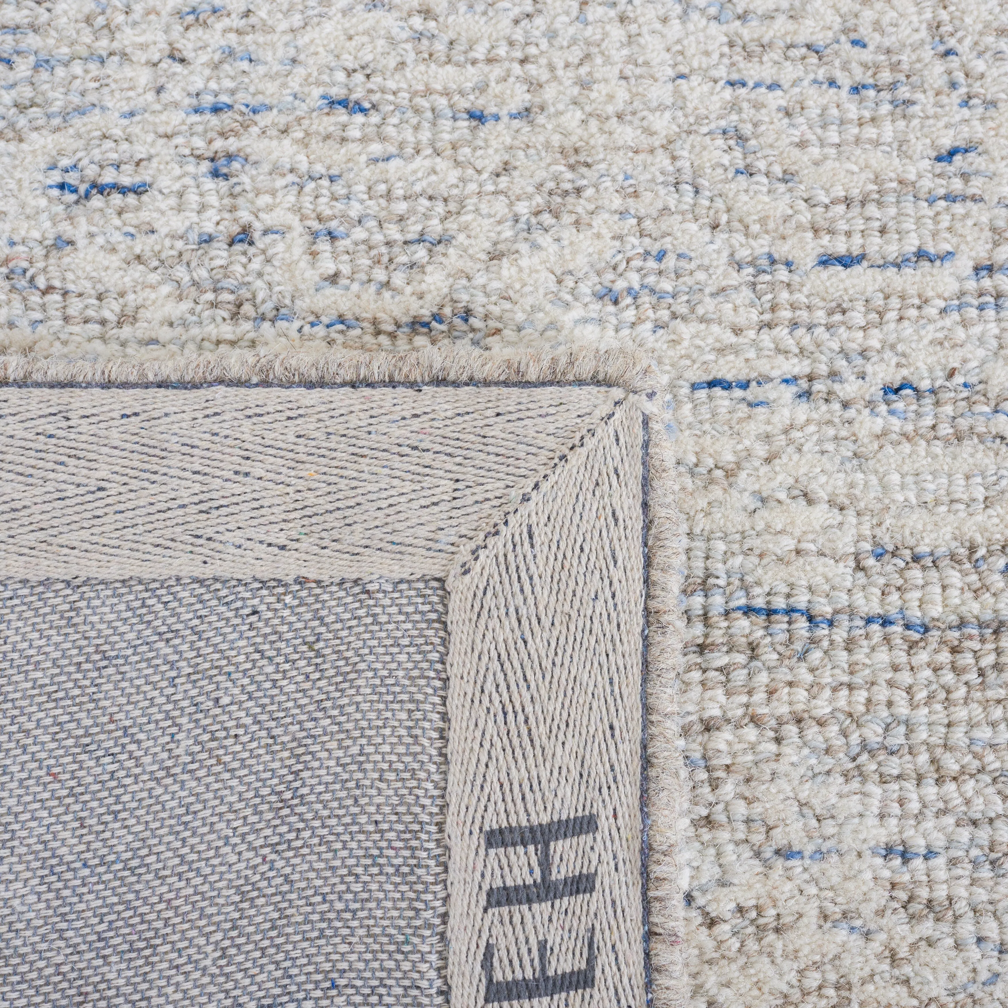SAFAVIEH Handmade Metro Cyndee French Country Wool Rug