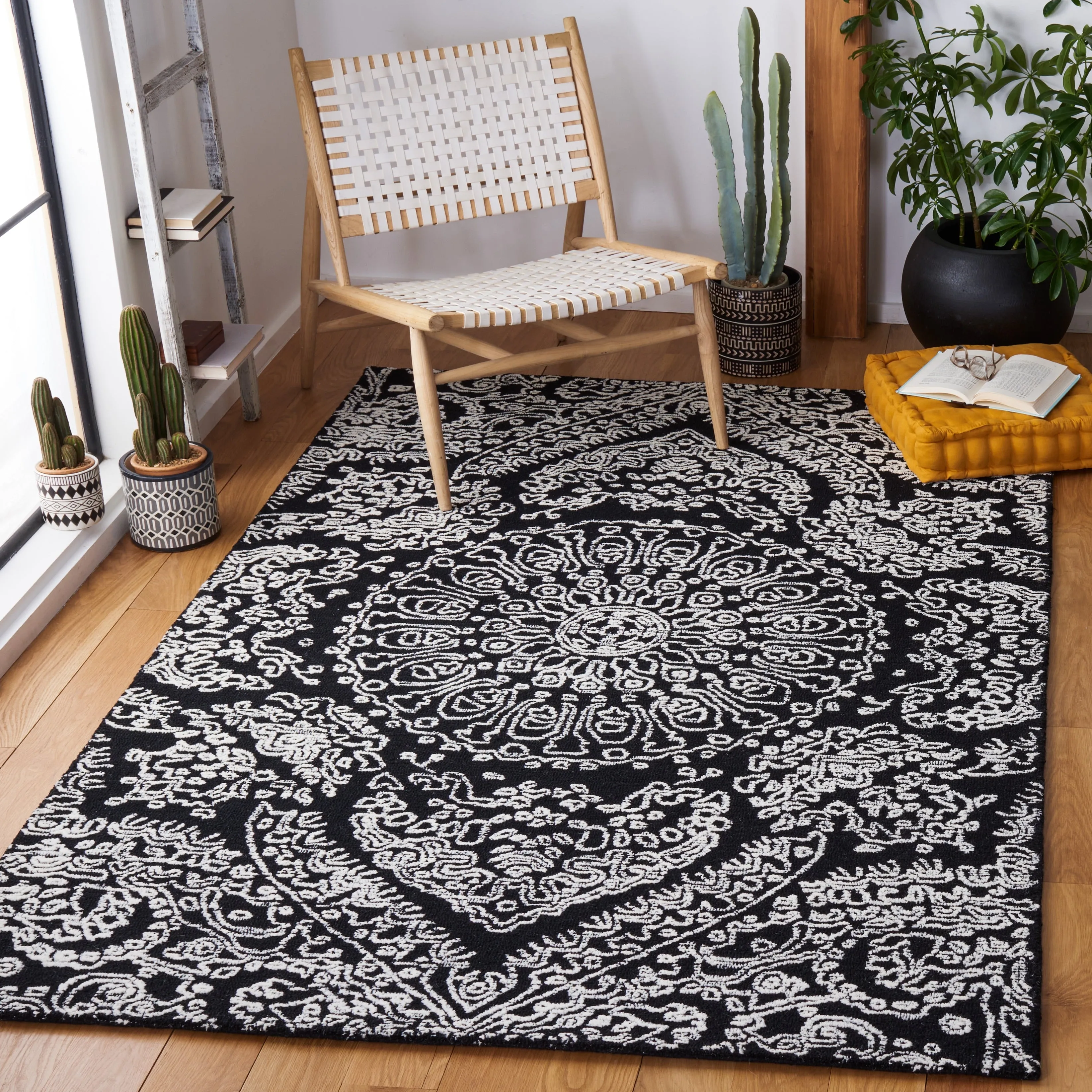 SAFAVIEH Handmade Metro Cyndee French Country Wool Rug