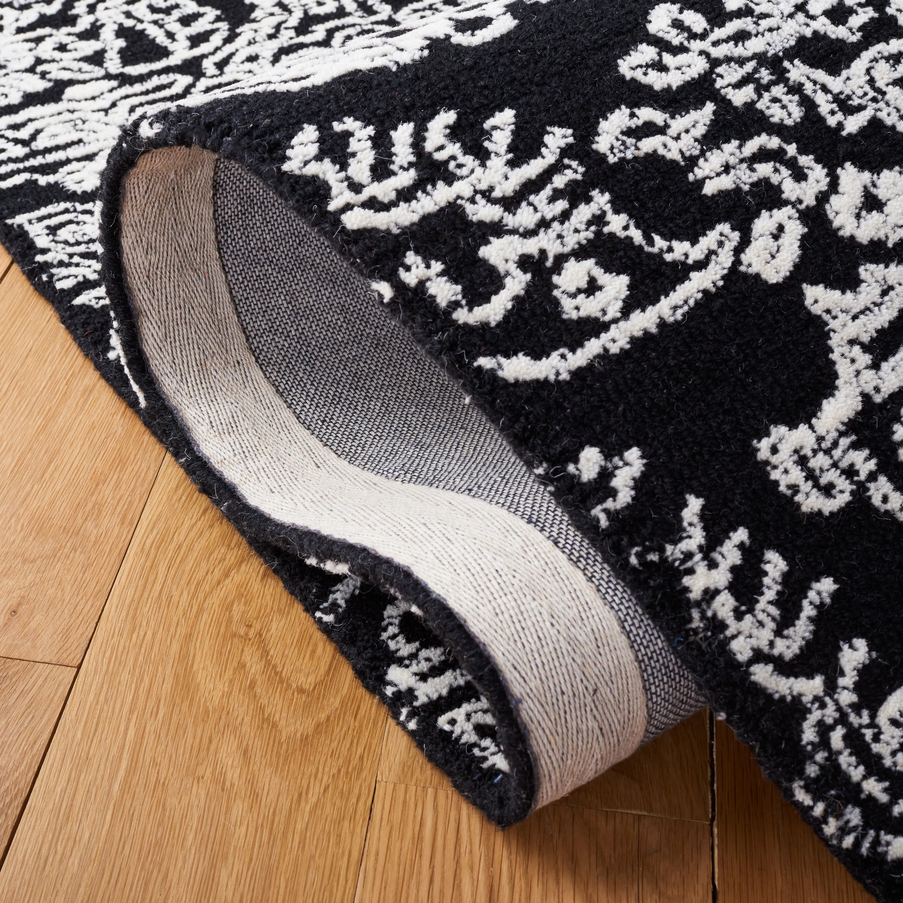 SAFAVIEH Handmade Metro Cyndee French Country Wool Rug