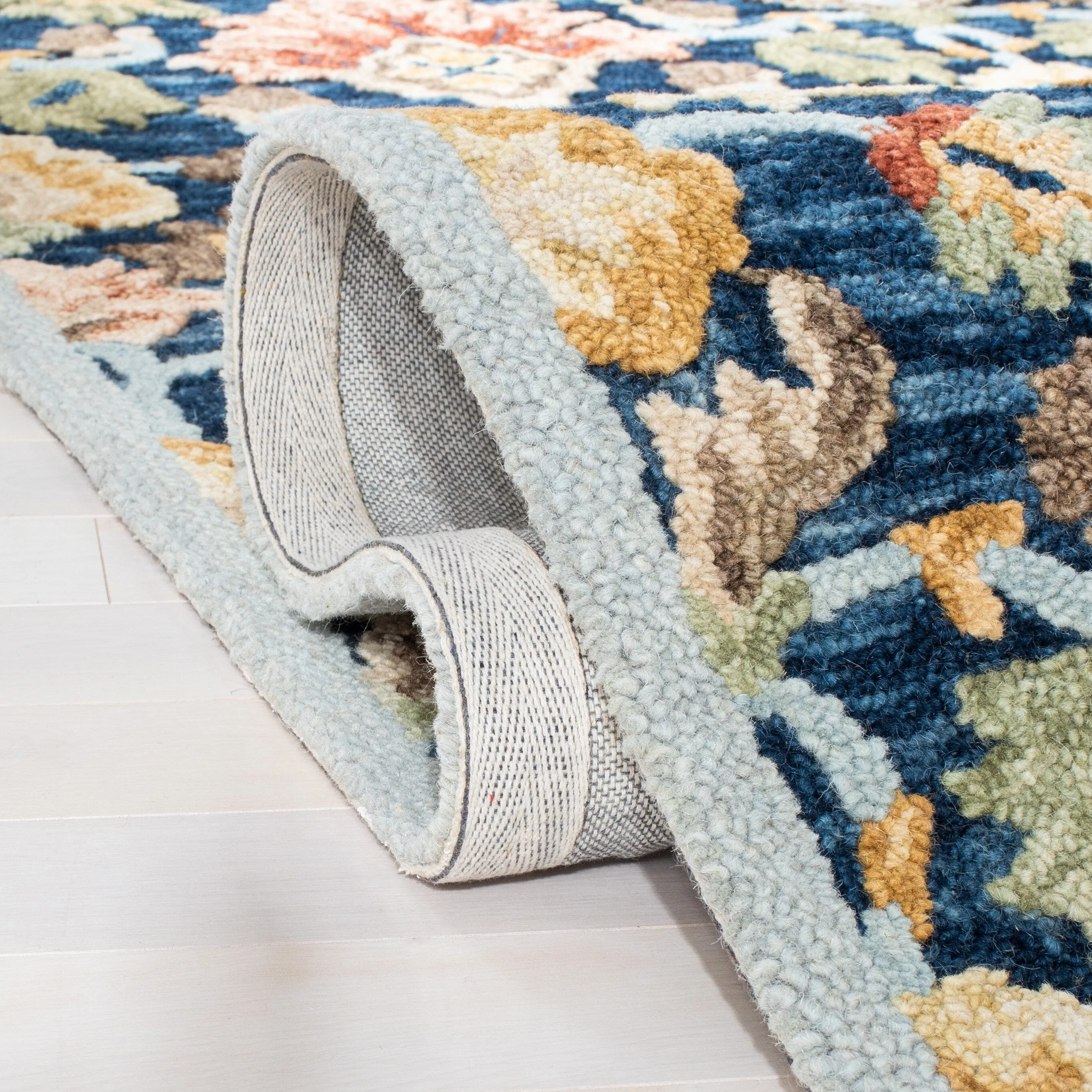 SAFAVIEH Handmade Metro Damasa French Country Wool Rug