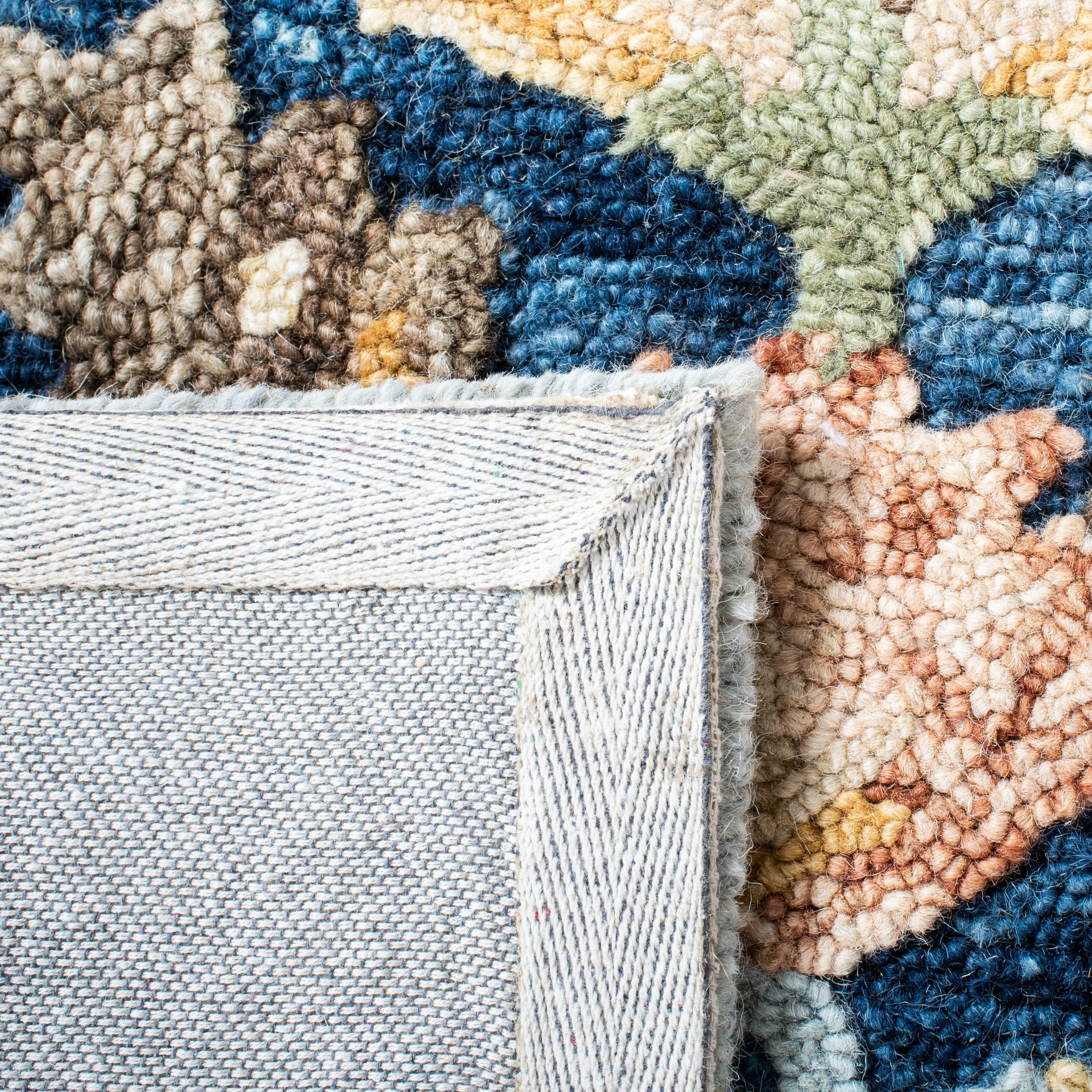 SAFAVIEH Handmade Metro Damasa French Country Wool Rug