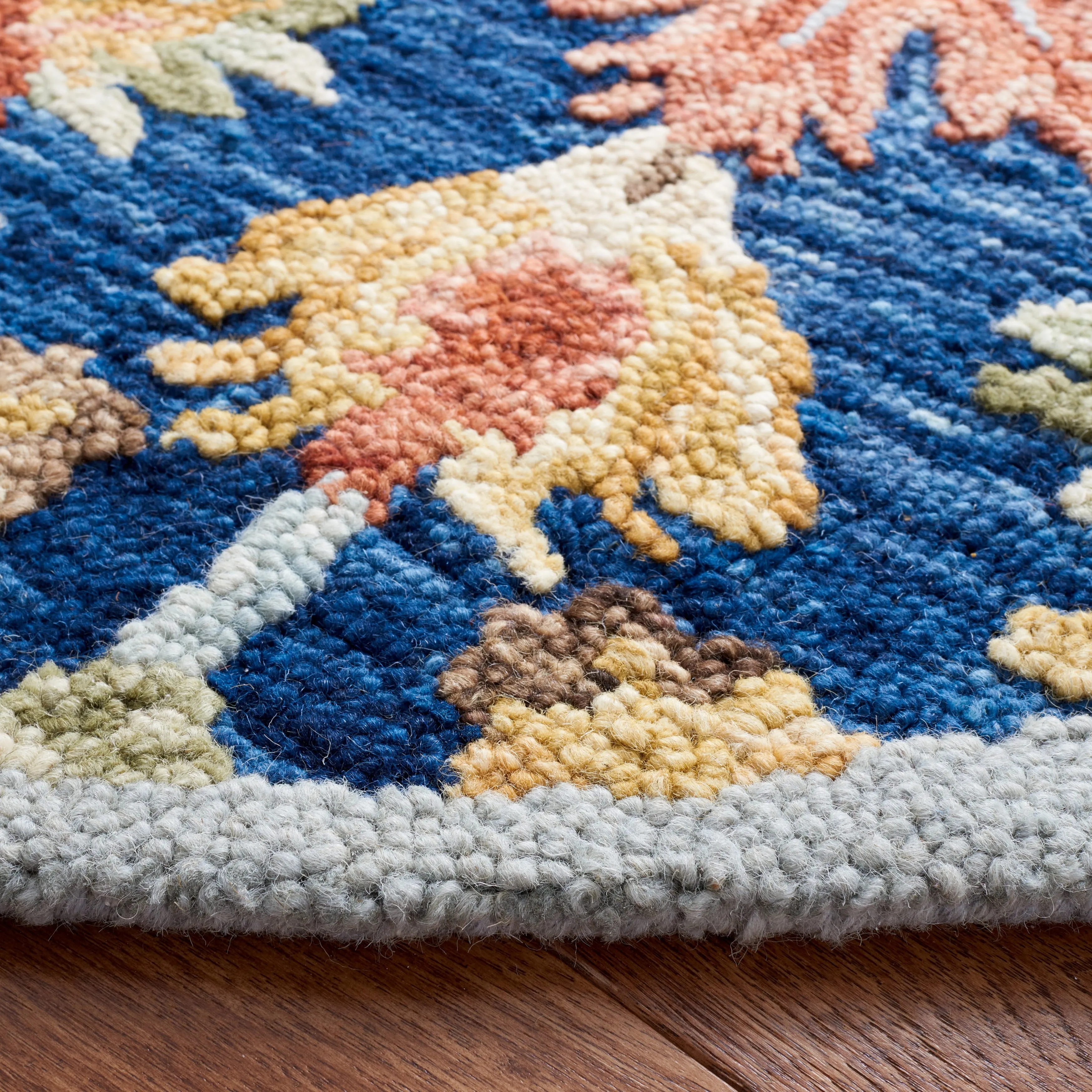 SAFAVIEH Handmade Metro Damasa French Country Wool Rug