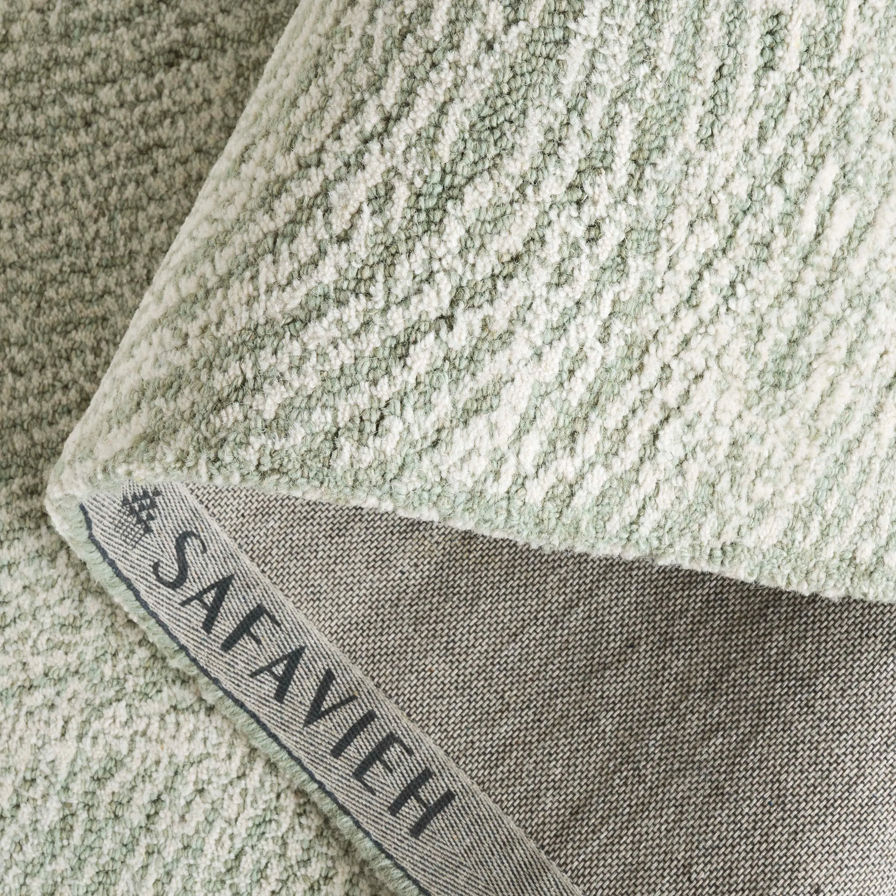 SAFAVIEH Handmade Metro Rozsika French Country Wool Rug