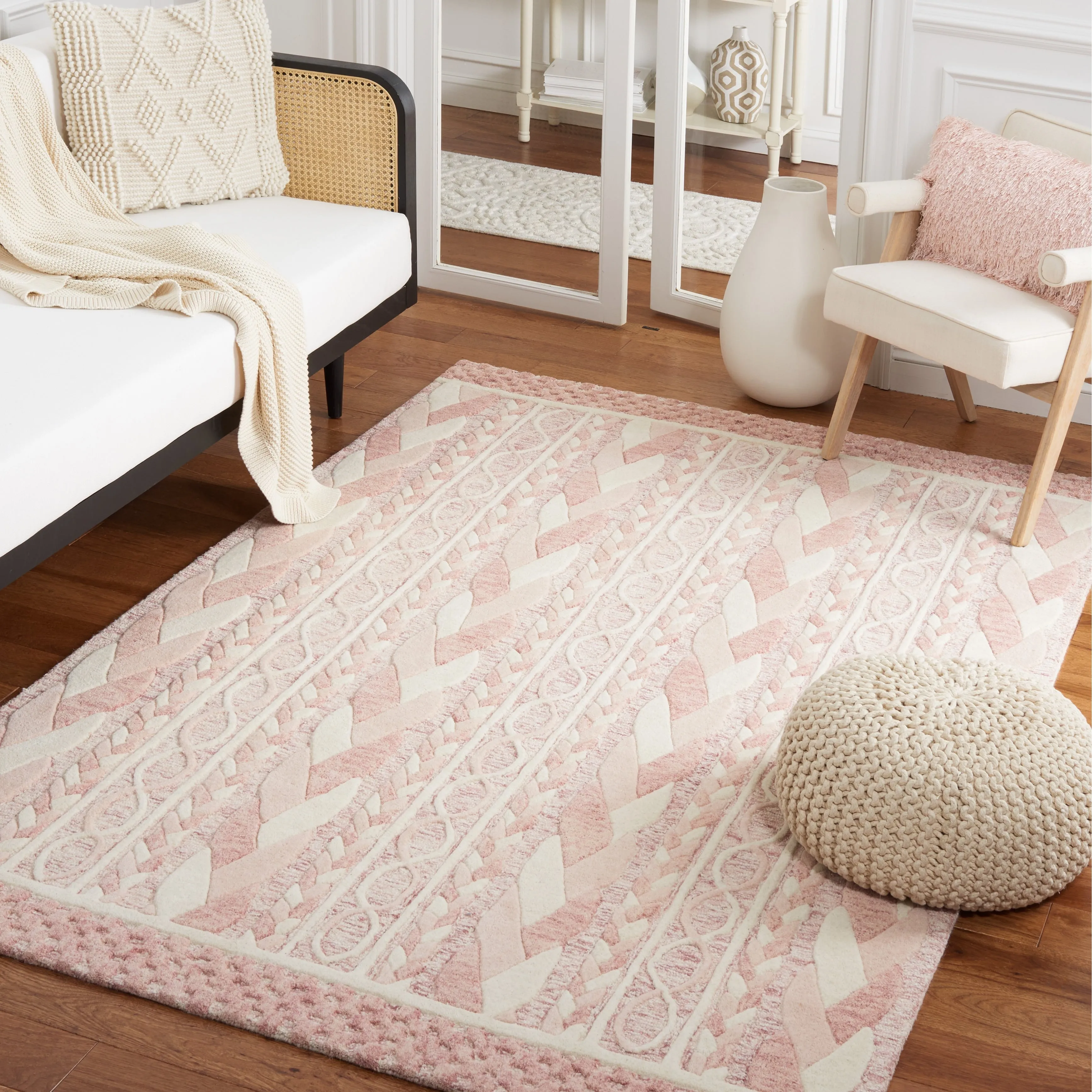 SAFAVIEH Handmade Metro Zenta Wool Rug