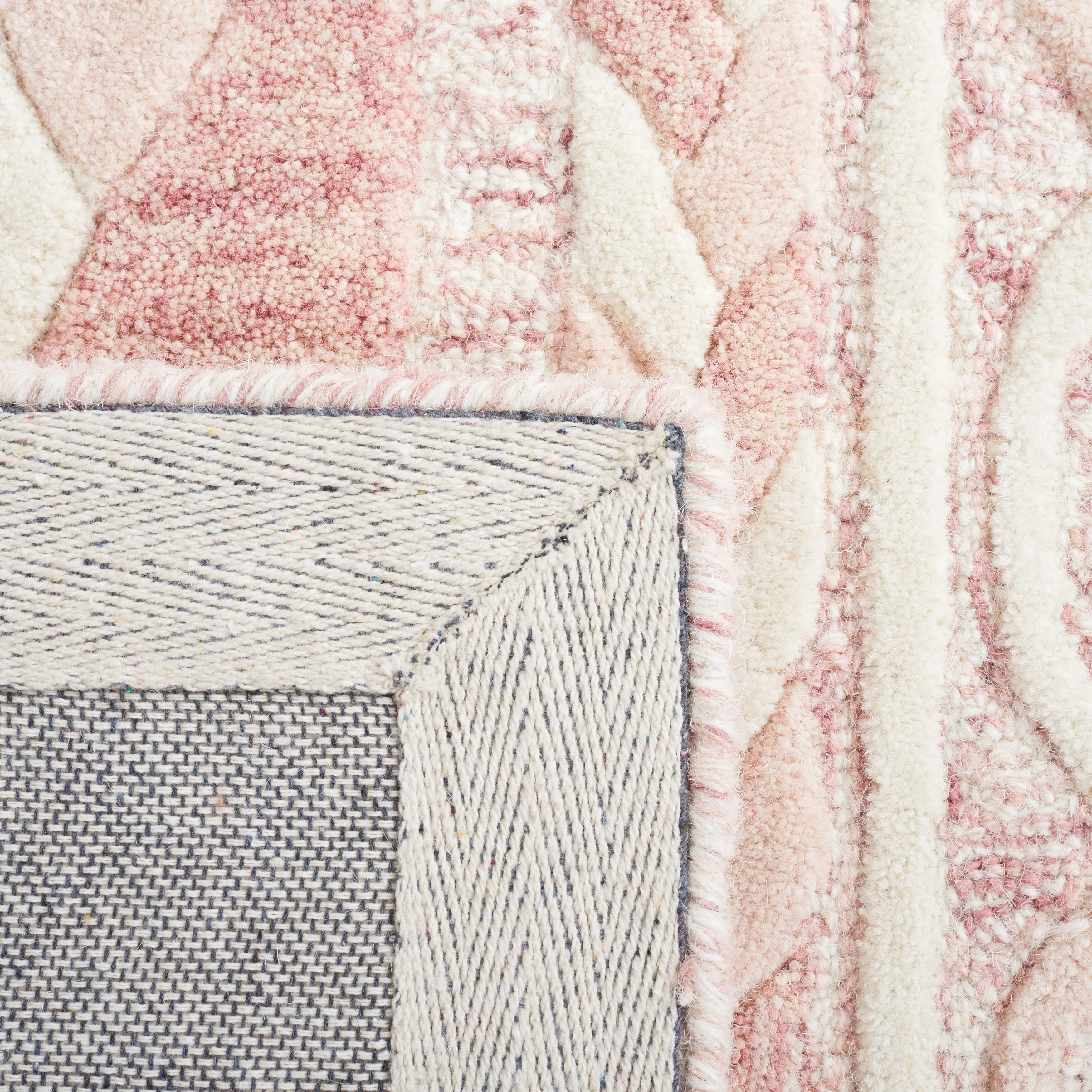 SAFAVIEH Handmade Metro Zenta Wool Rug