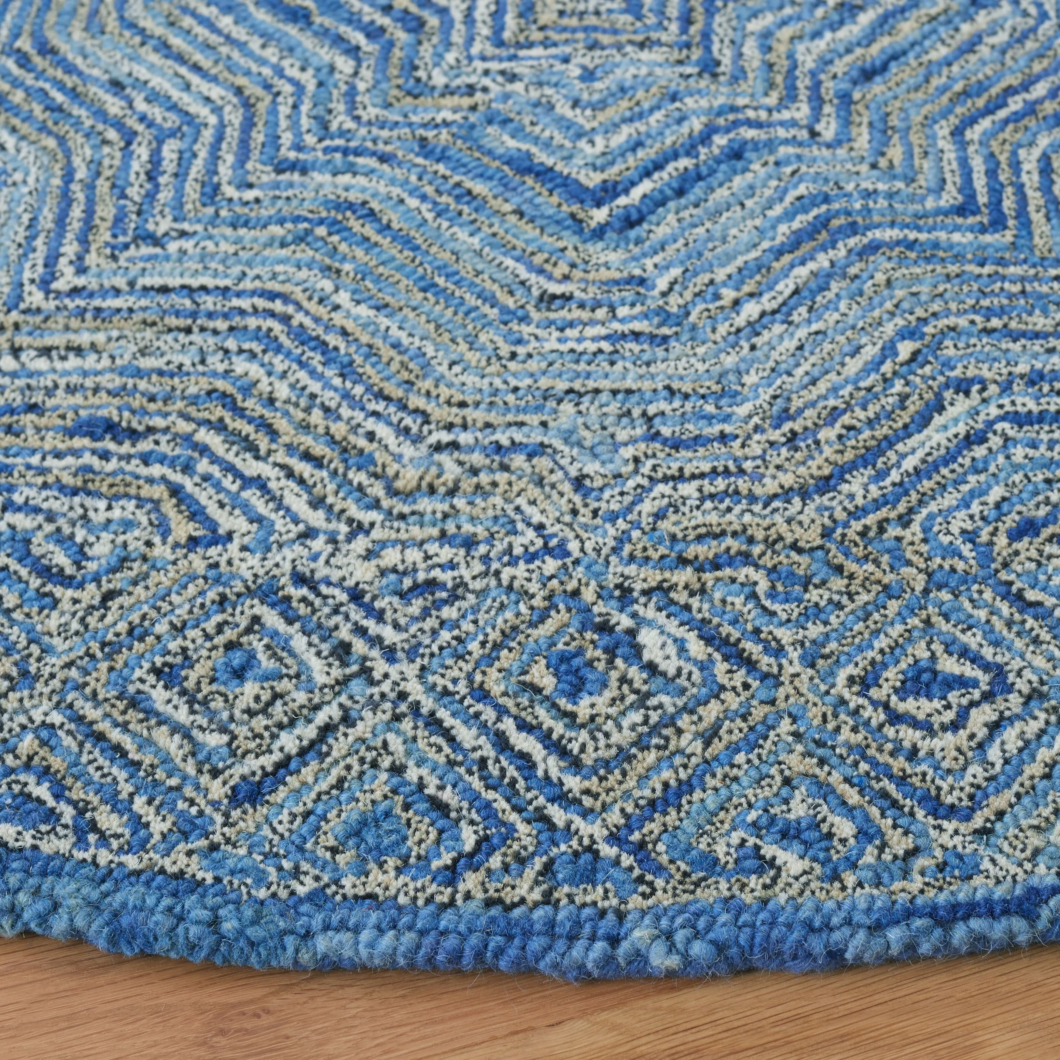 SAFAVIEH Handmade Micro-Loop Joshka Wool Rug