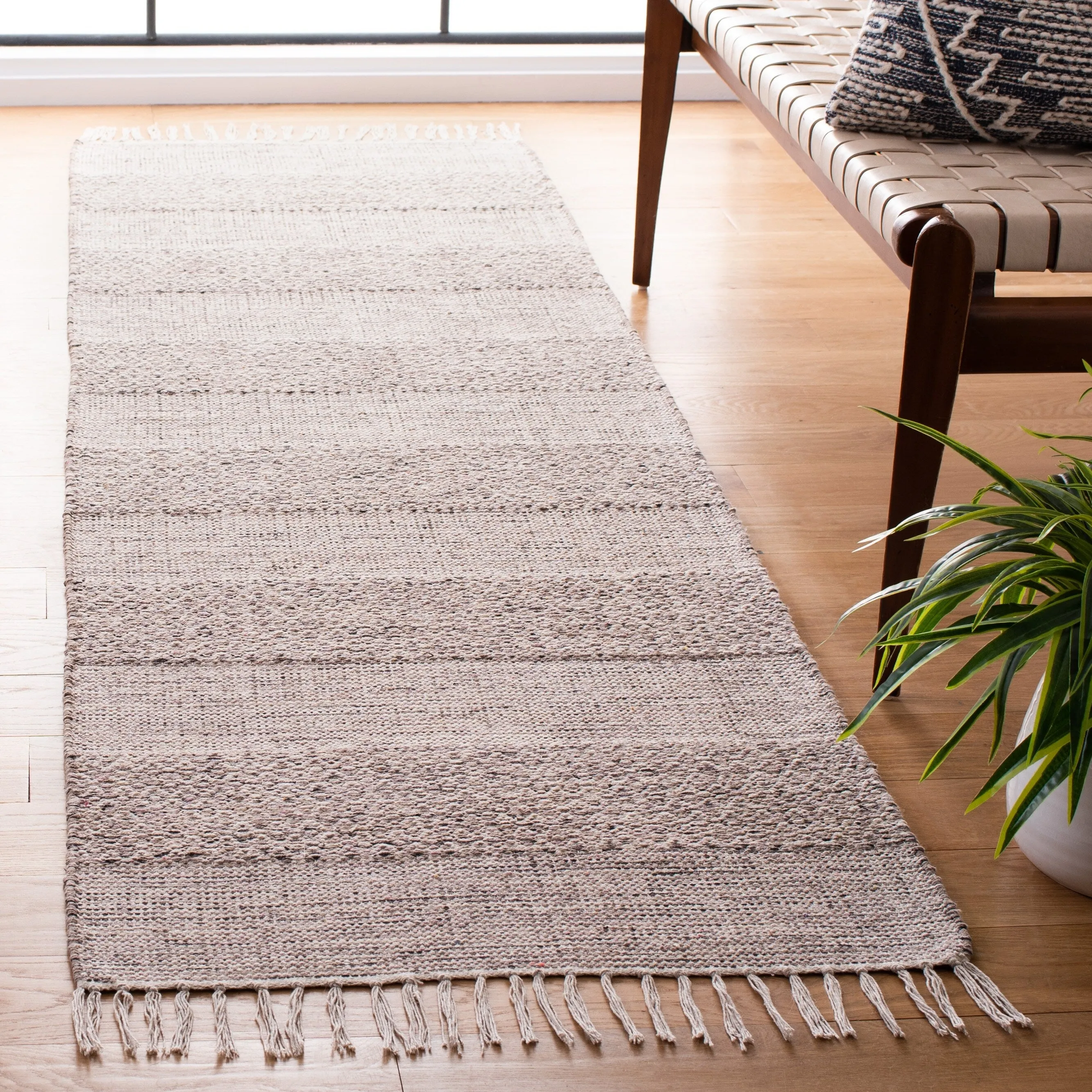 SAFAVIEH Handmade Montauk Alden Flatweave Cotton Fringe Rug