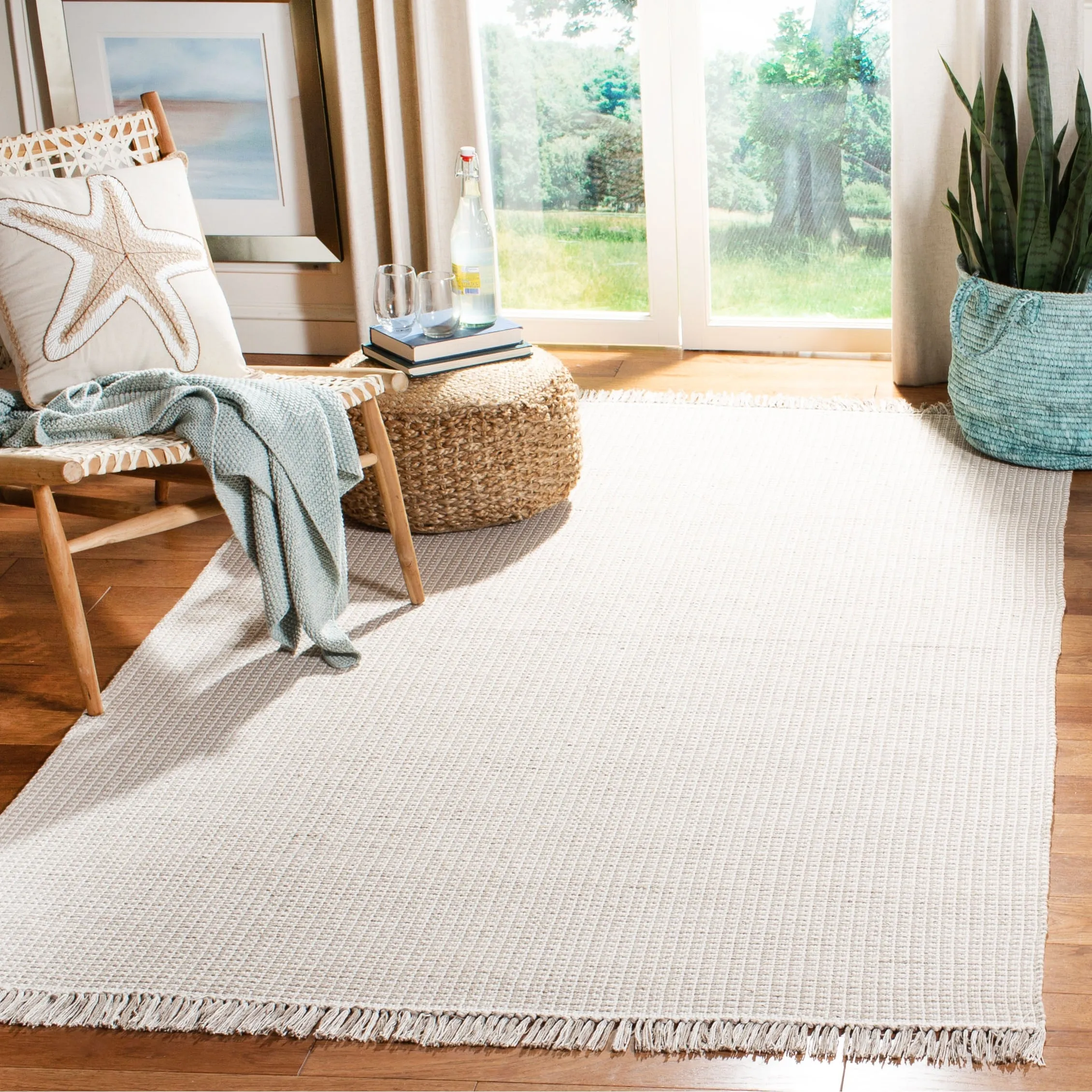 SAFAVIEH. Handmade Montauk Cliff Stripe Flatweave Cotton Fringe Rug
