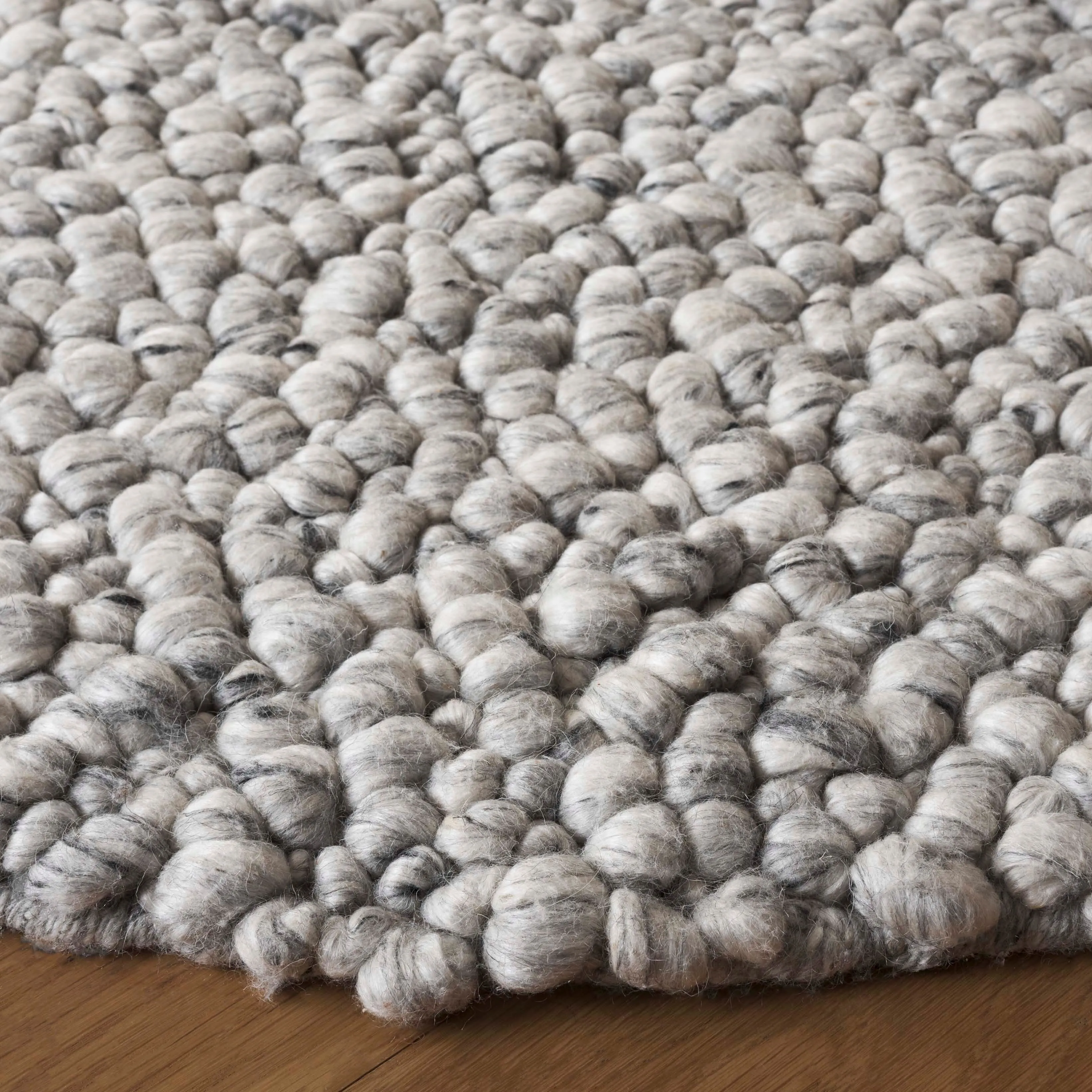 SAFAVIEH Handmade Natura Heliane Transitional Wool Rug