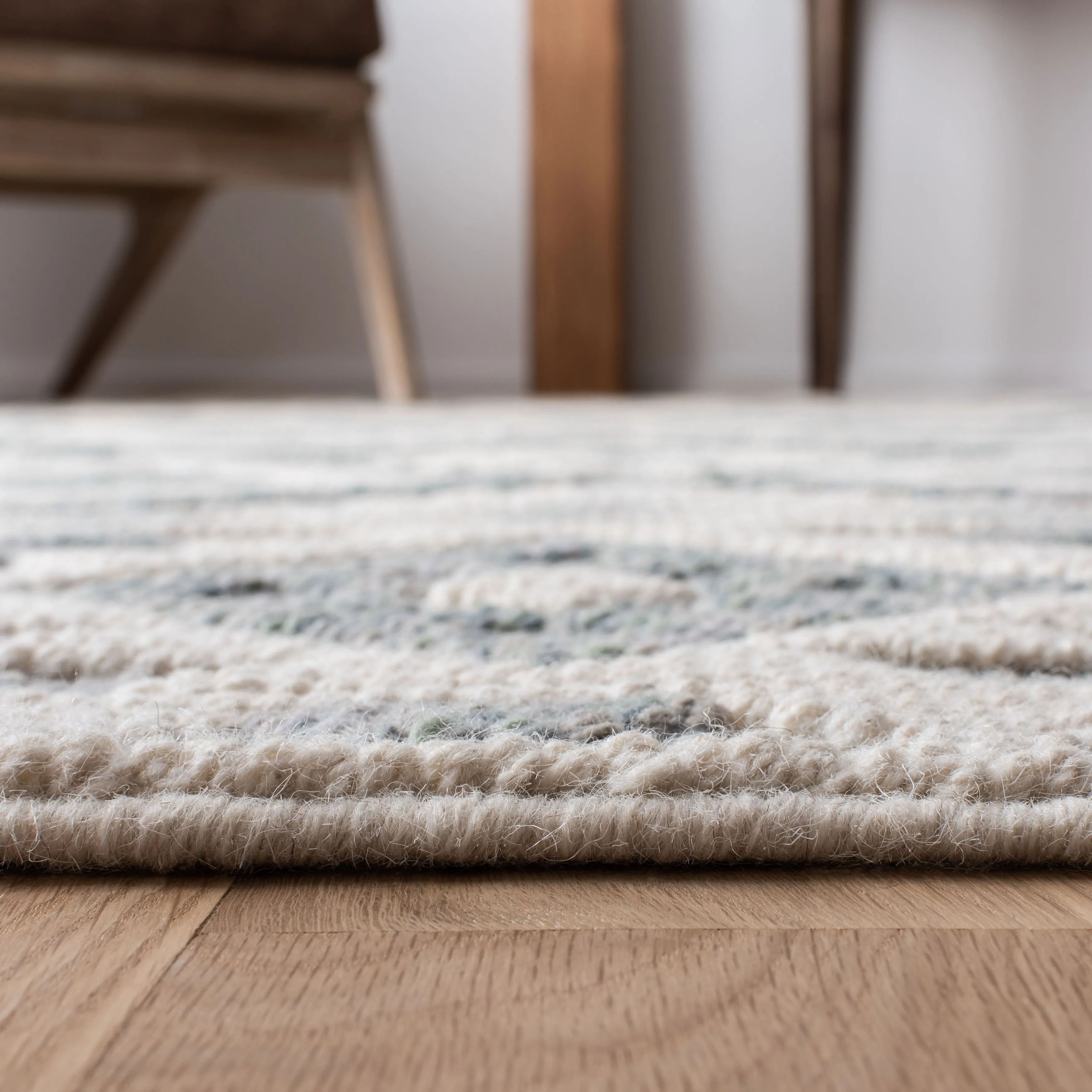 SAFAVIEH Handmade Natura Nouri Transitional Geometric Cream/Aqua Wool Rug