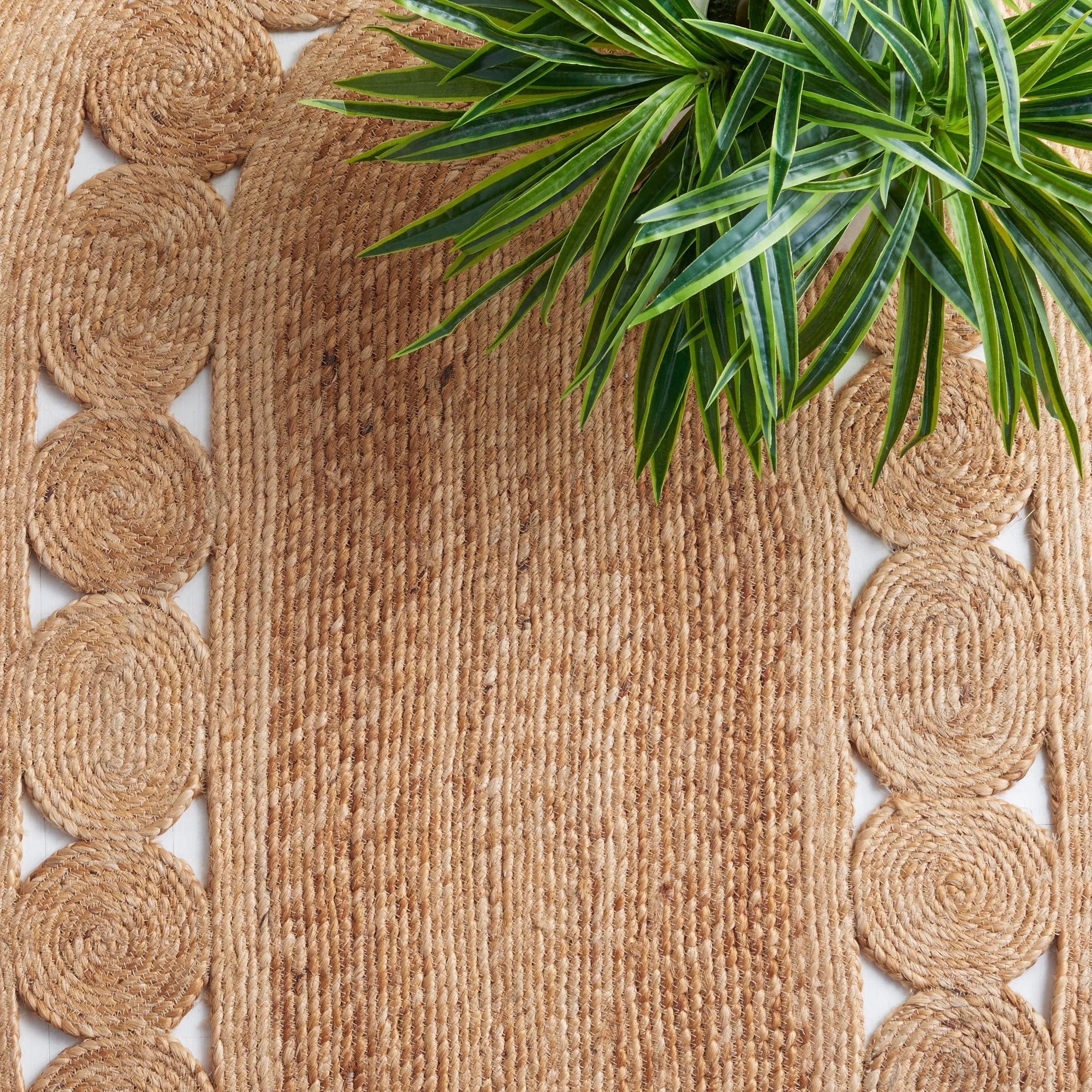 SAFAVIEH Handmade Natural Fiber Evamaria Jute Rug