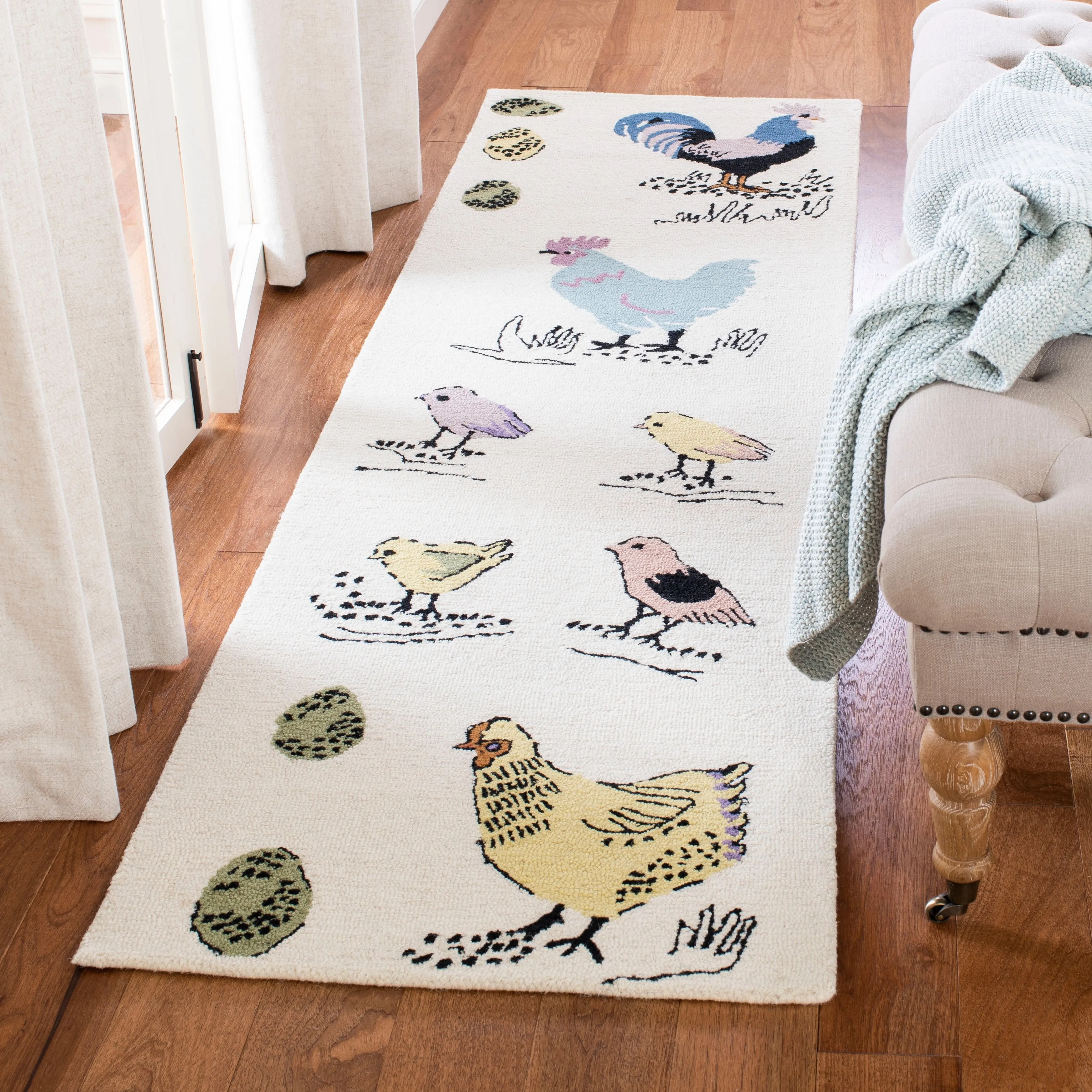 SAFAVIEH Handmade Novelty Tuulevi Novelty Wool Rug