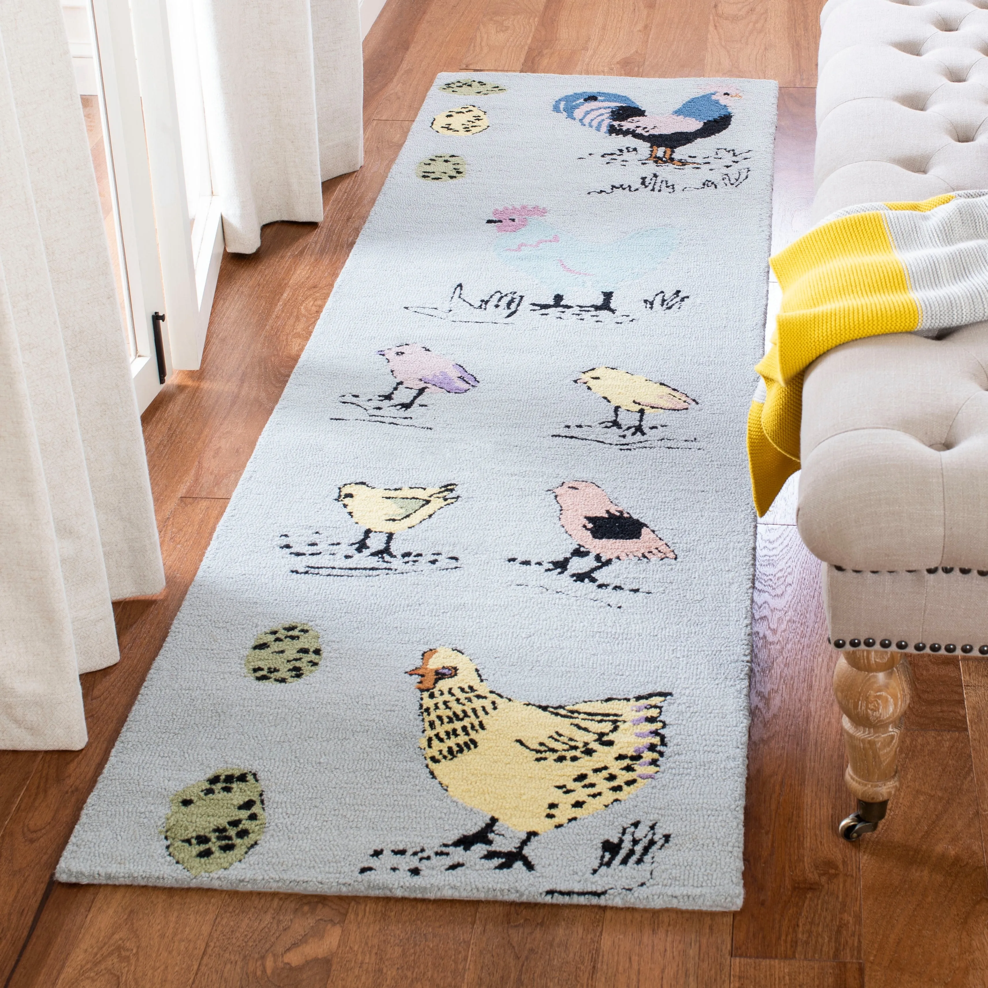 SAFAVIEH Handmade Novelty Tuulevi Novelty Wool Rug