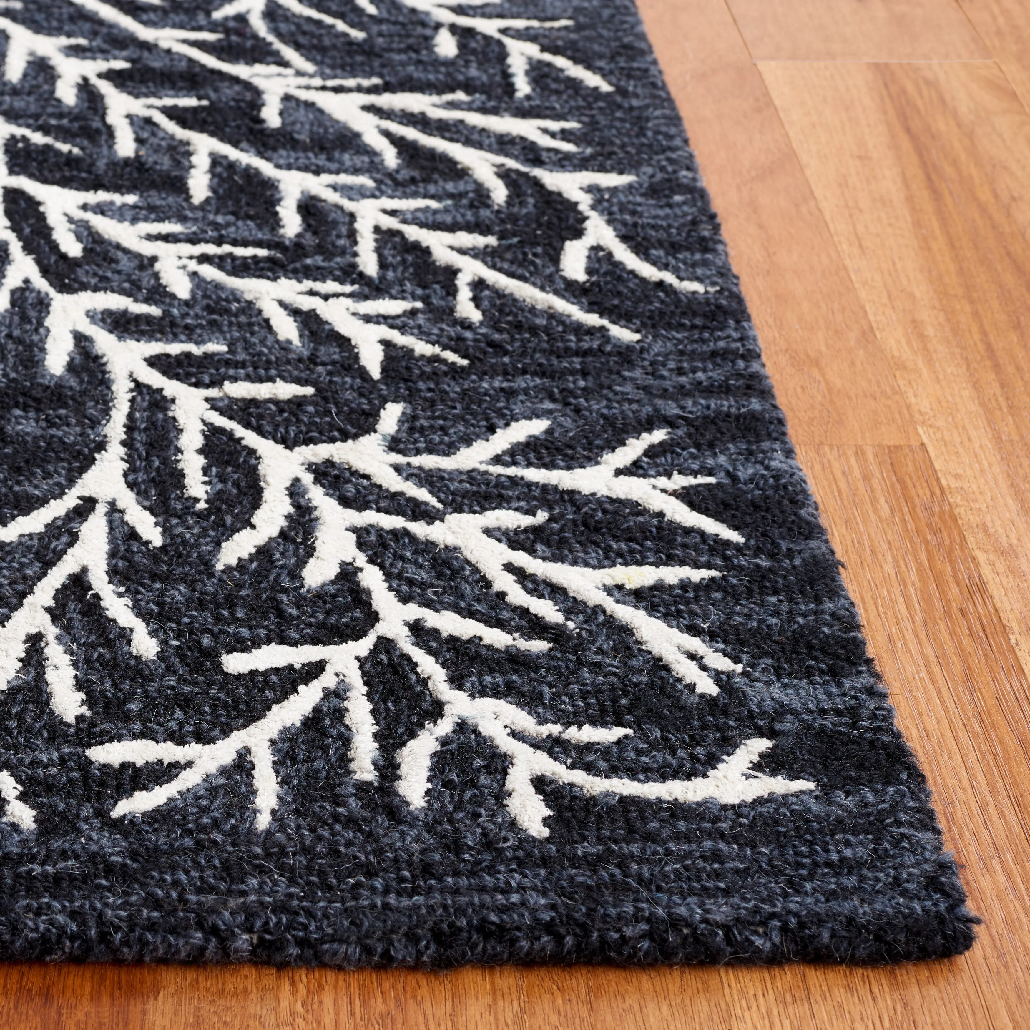SAFAVIEH Handmade Soho Alessandra Modern Wool Rug