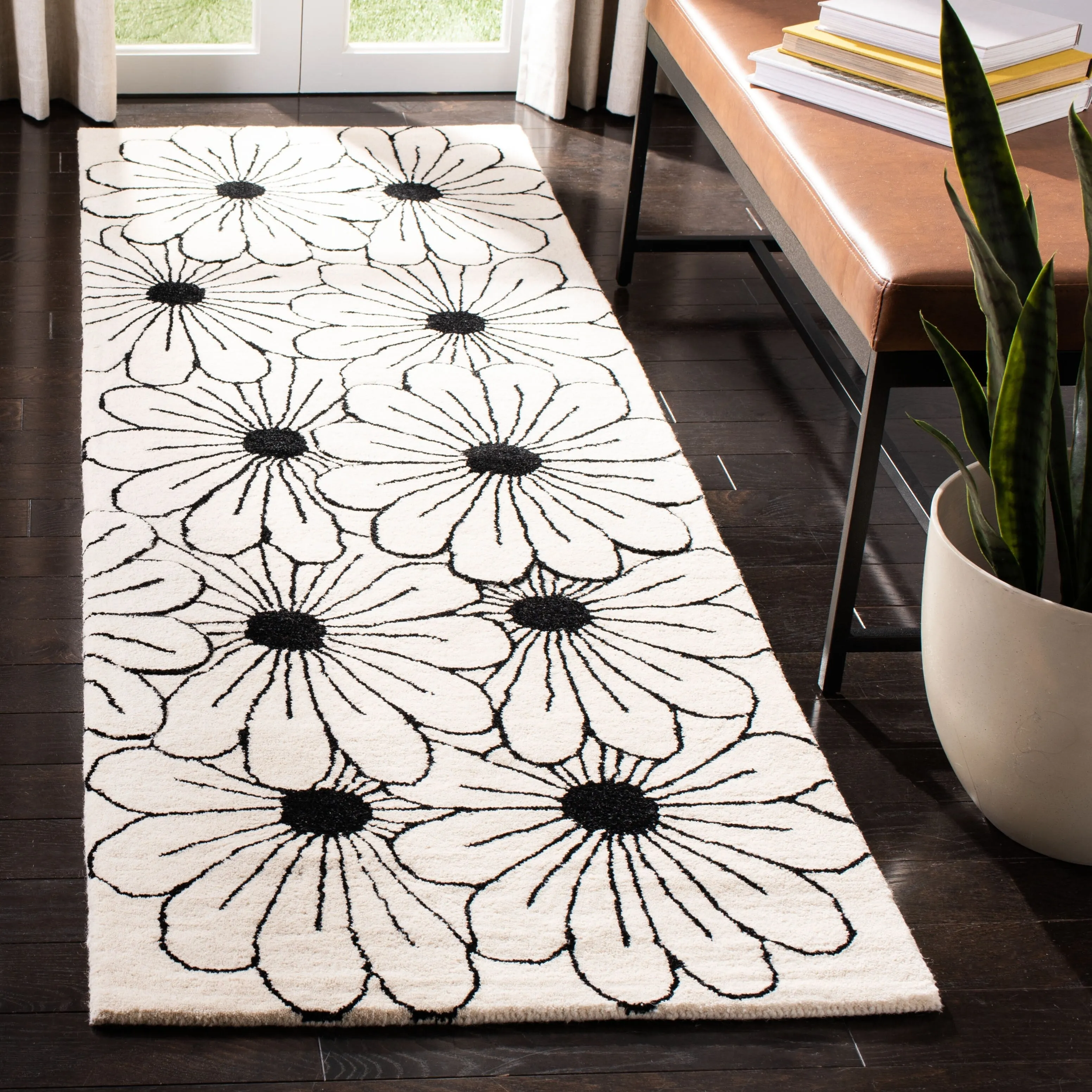SAFAVIEH Handmade Soho Jenilee Daisies N.Z. Wool Rug