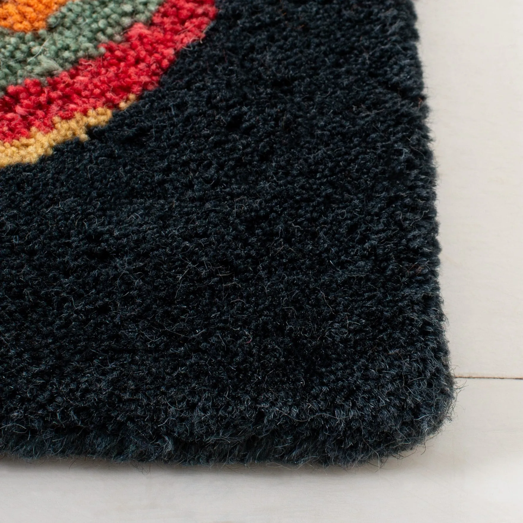 SAFAVIEH Handmade Soho Leia N.Z. Wool Rug