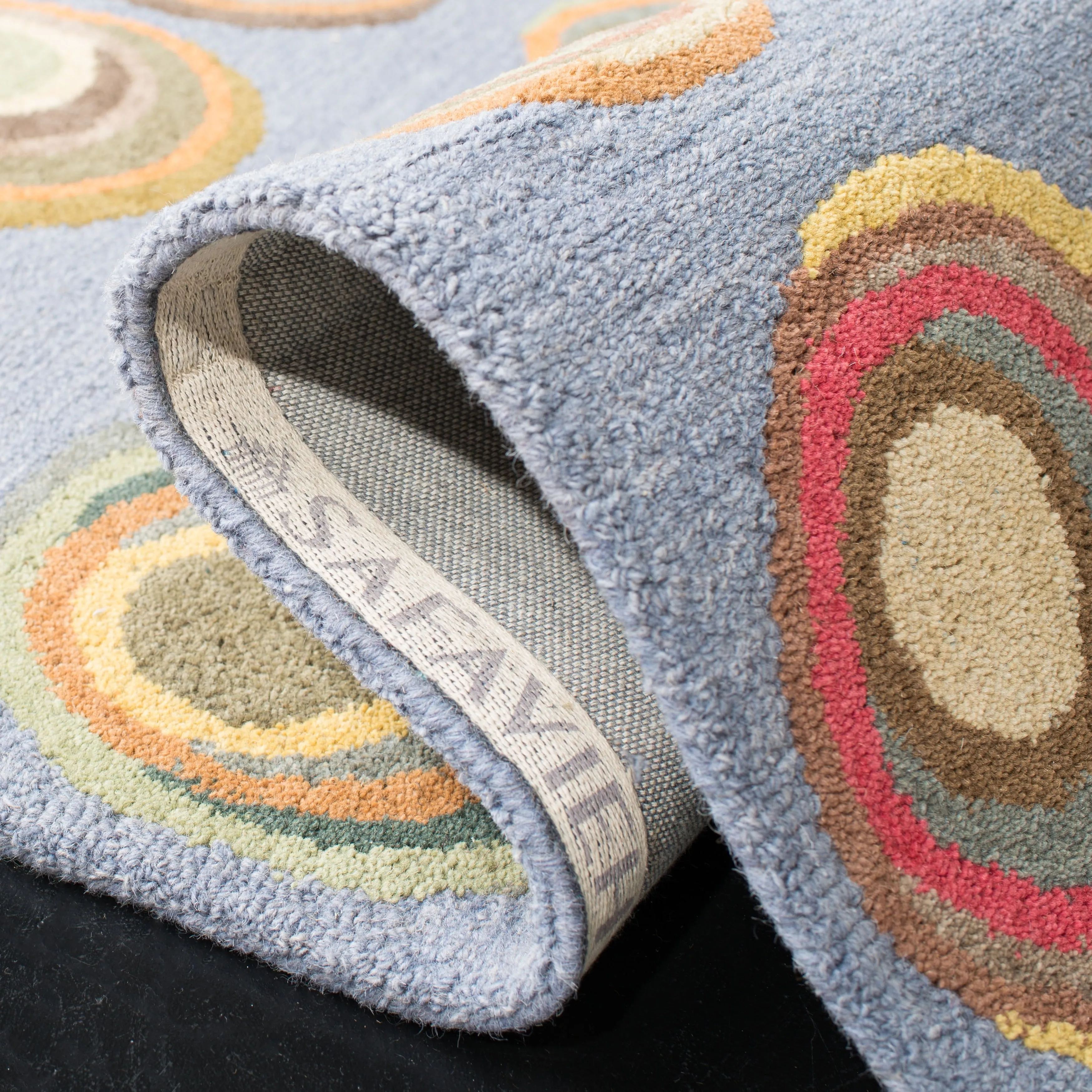 SAFAVIEH Handmade Soho Leia N.Z. Wool Rug