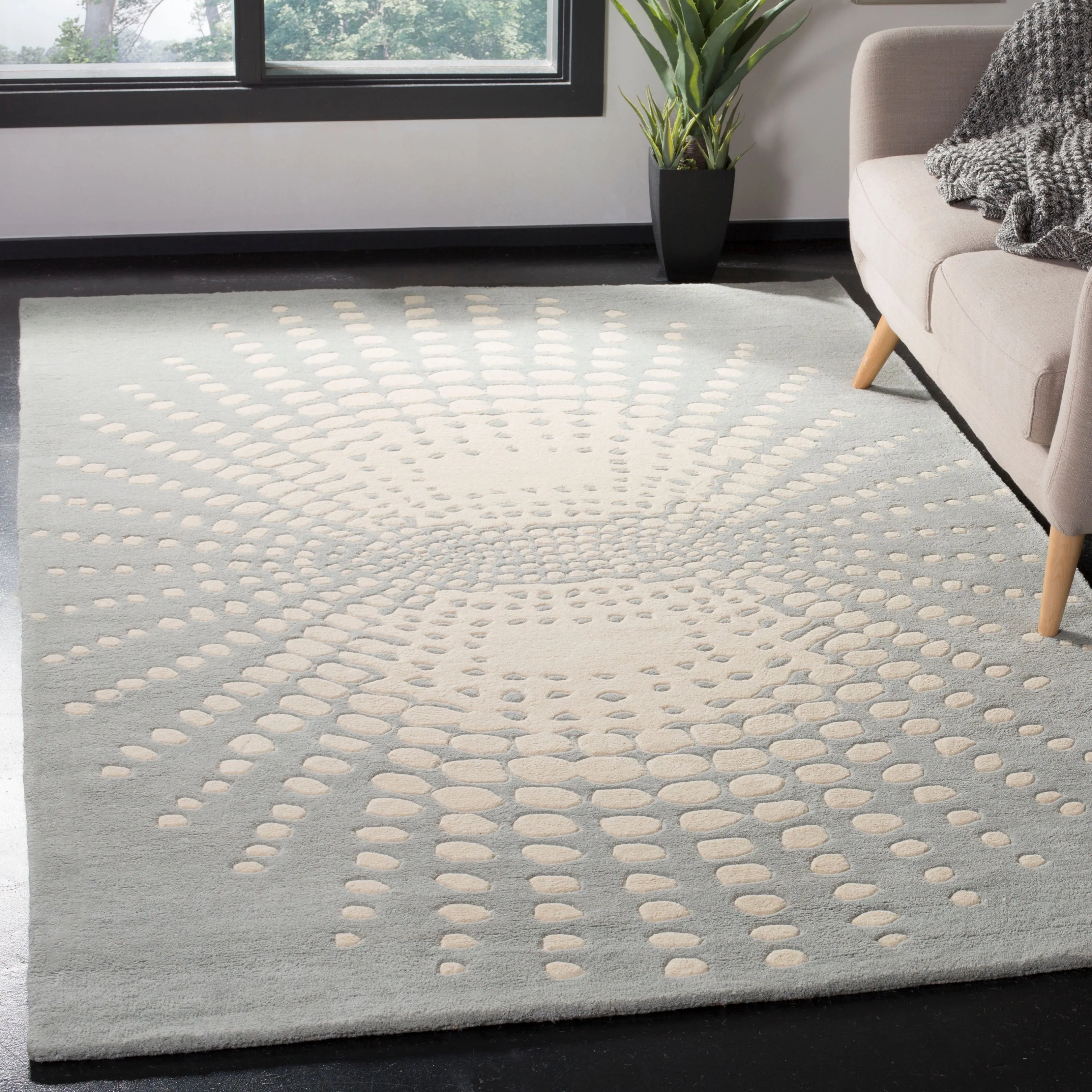 SAFAVIEH Handmade Soho Lyra Abstract Burst N.Z. Wool Rug