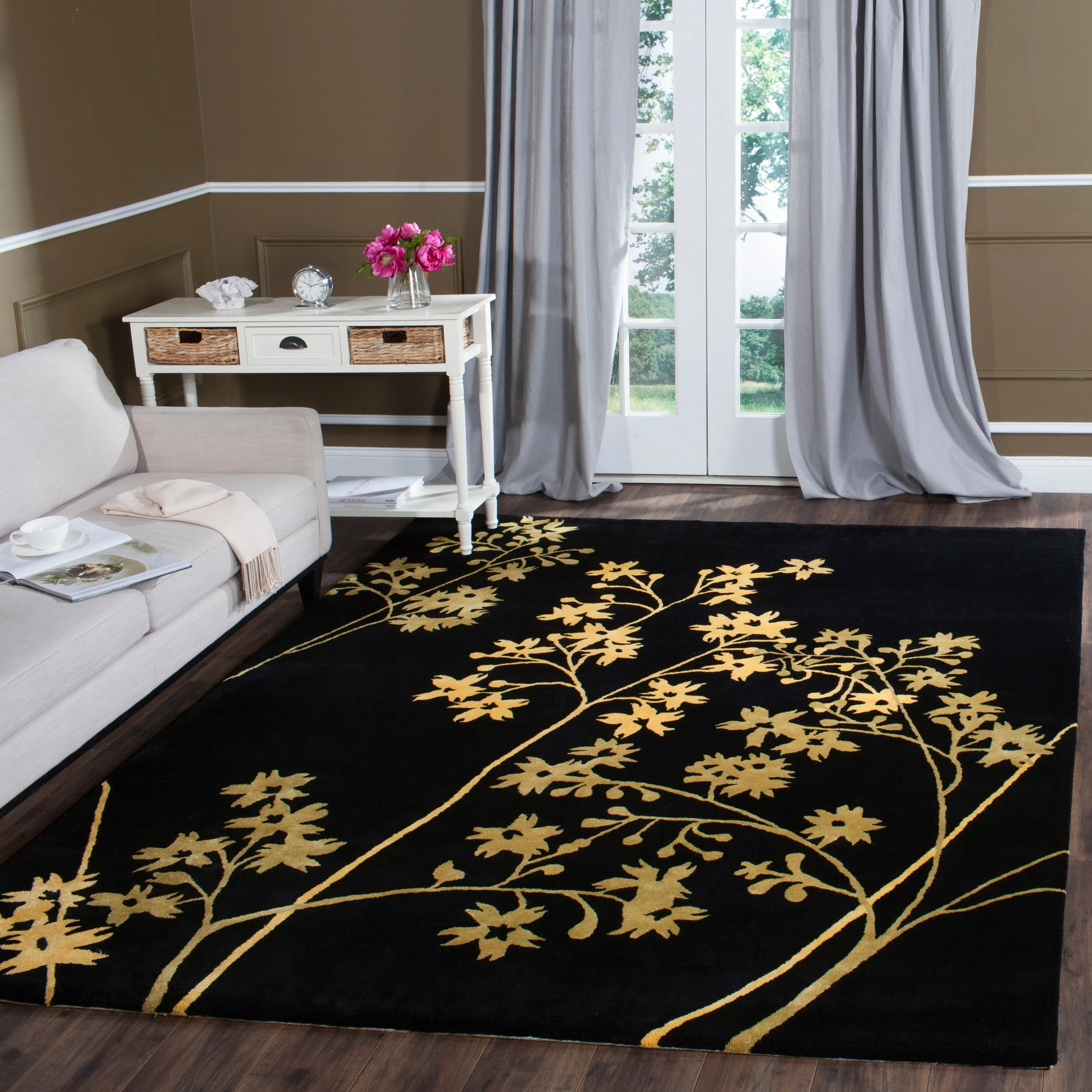 SAFAVIEH Handmade Soho Yessenia N.Z. Wool Rug