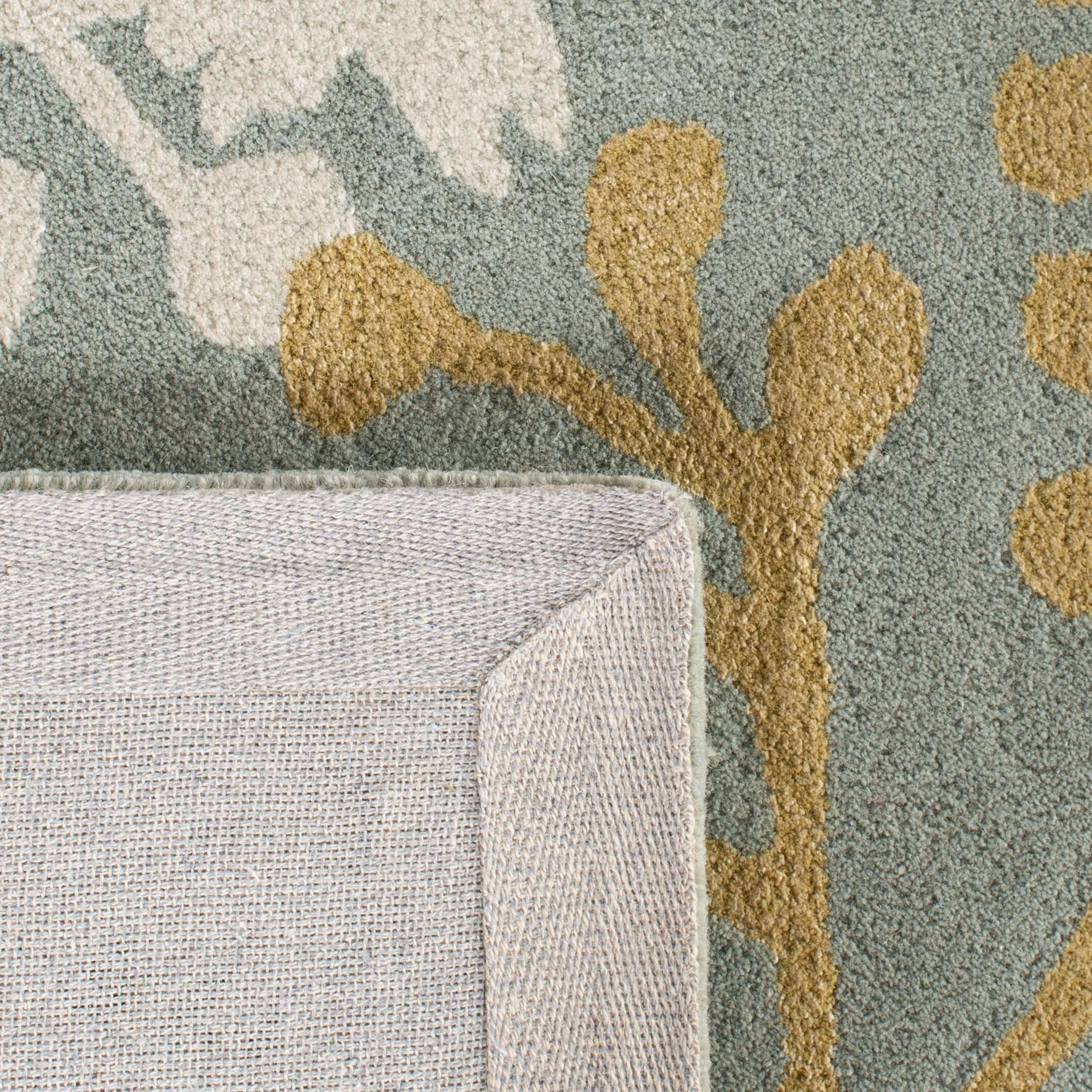 SAFAVIEH Handmade Soho Yessenia N.Z. Wool Rug