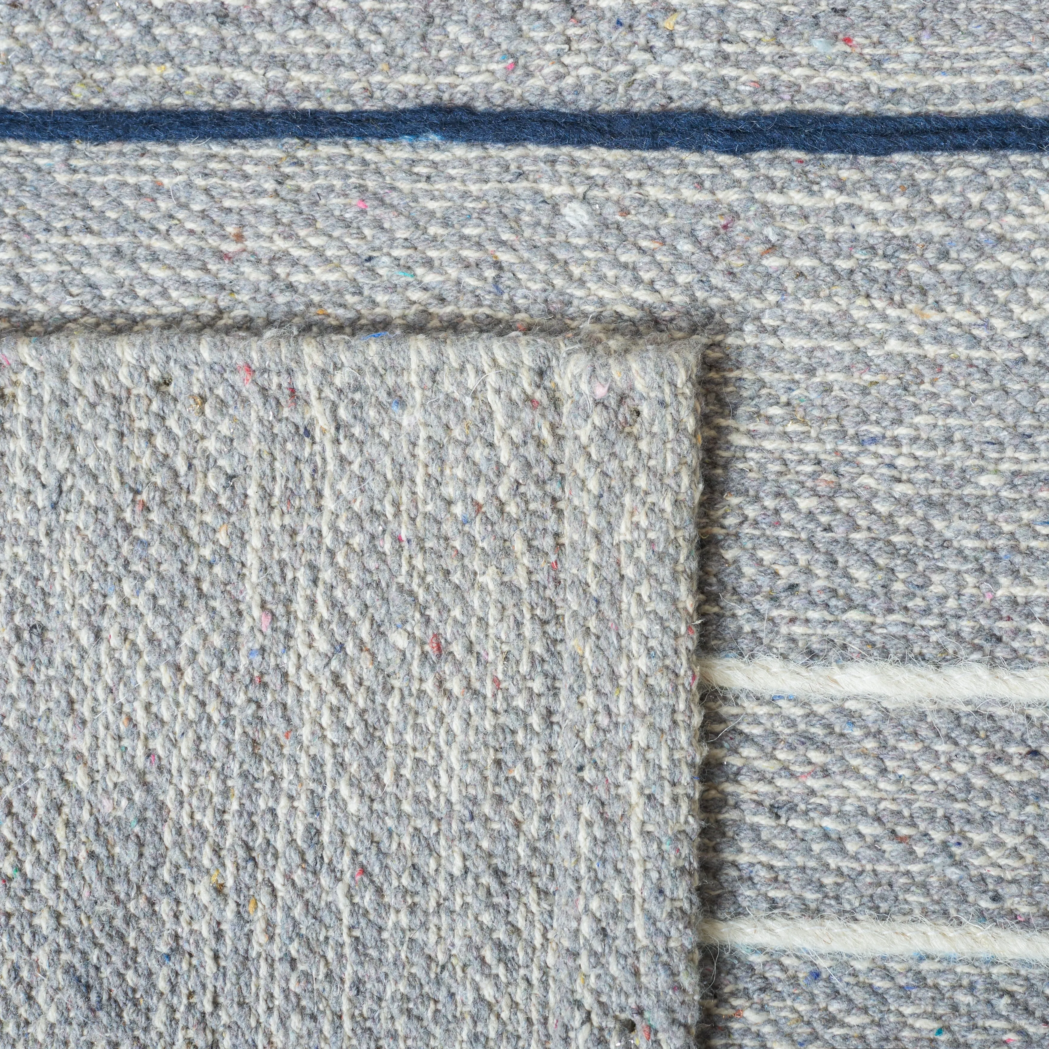 SAFAVIEH Handmade Striped Kilim Qiana Modern Cotton Rug -