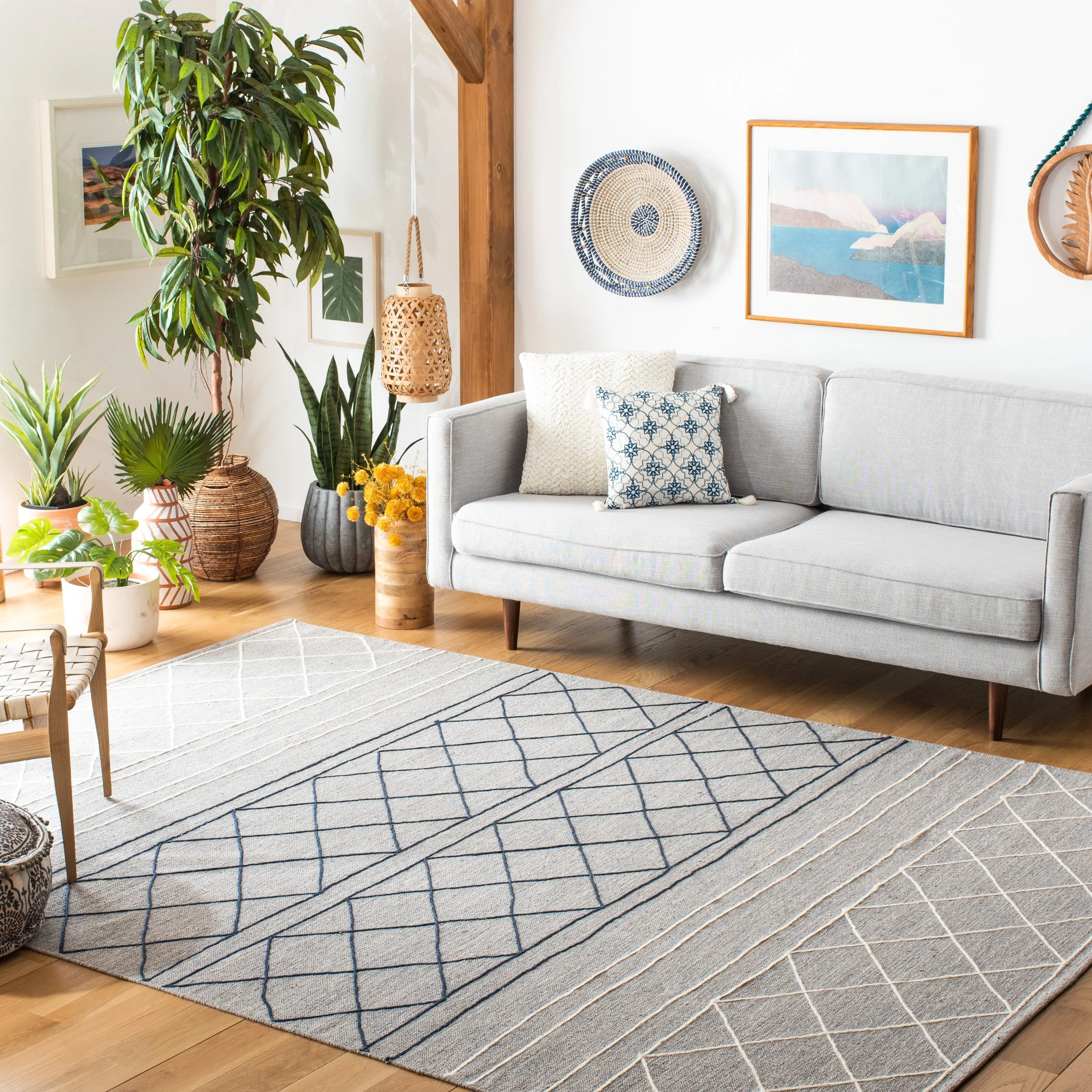 SAFAVIEH Handmade Striped Kilim Qiana Modern Cotton Rug -