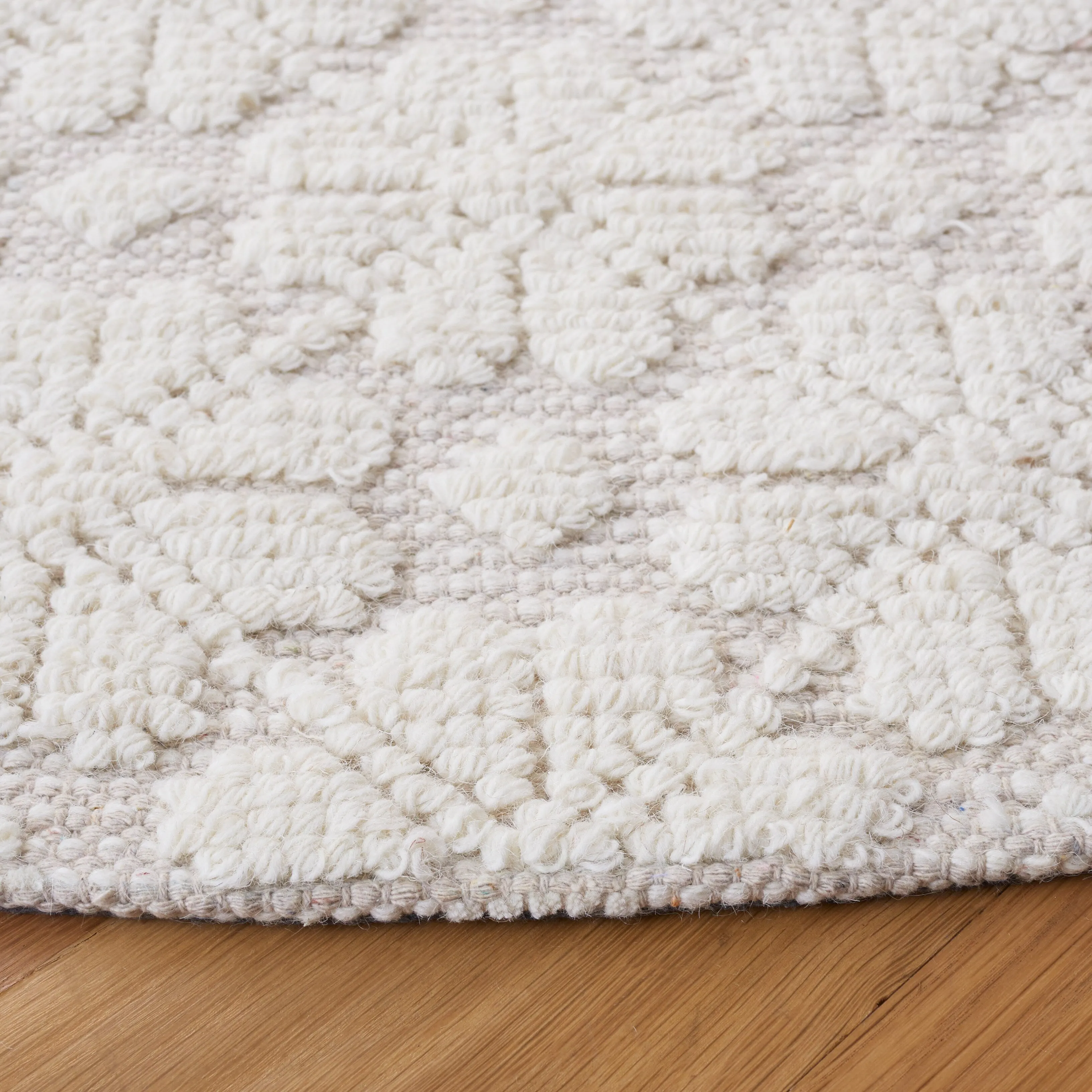 SAFAVIEH Handmade Vermont Carissa Wool Rug