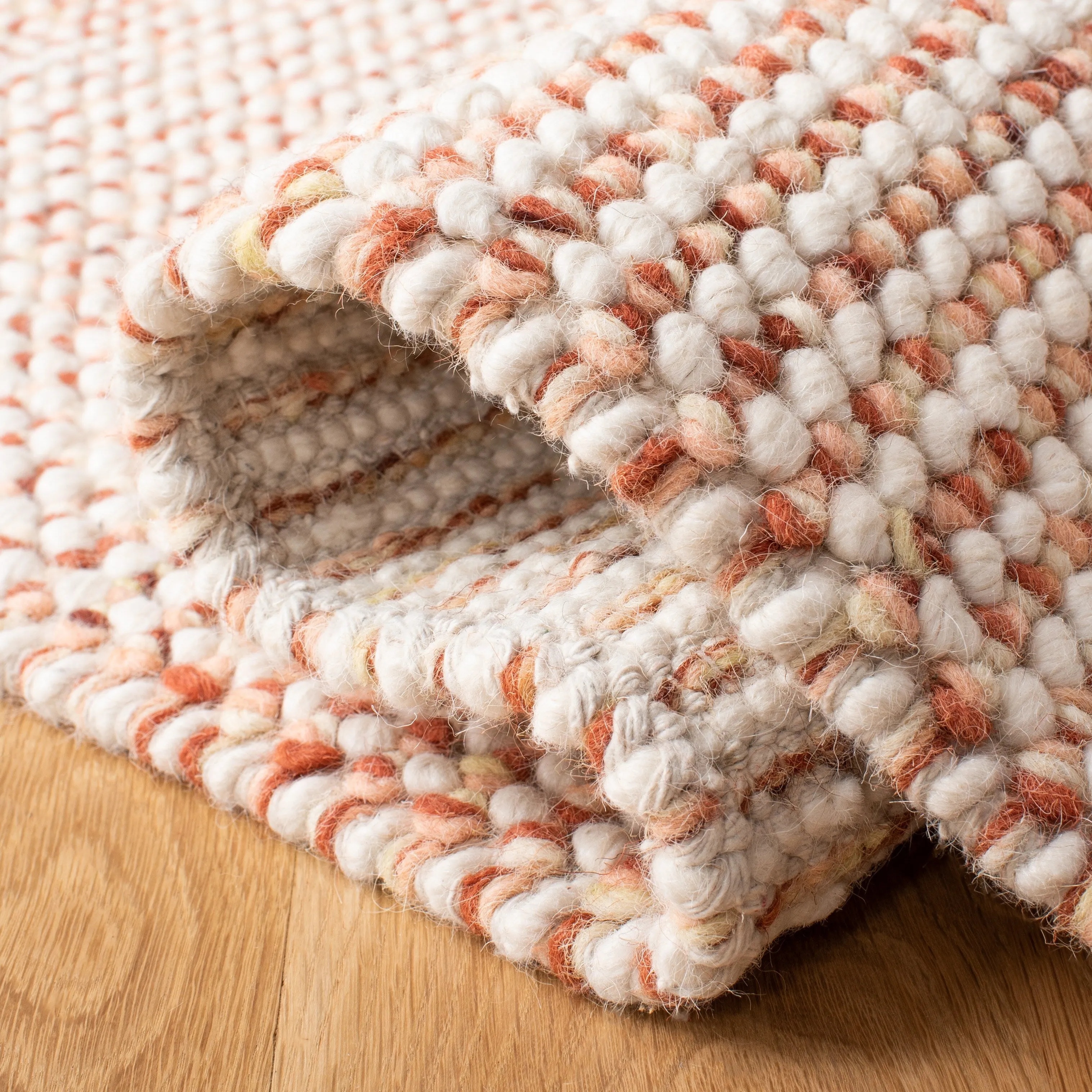 SAFAVIEH Handmade Vermont Coretta Wool Rug