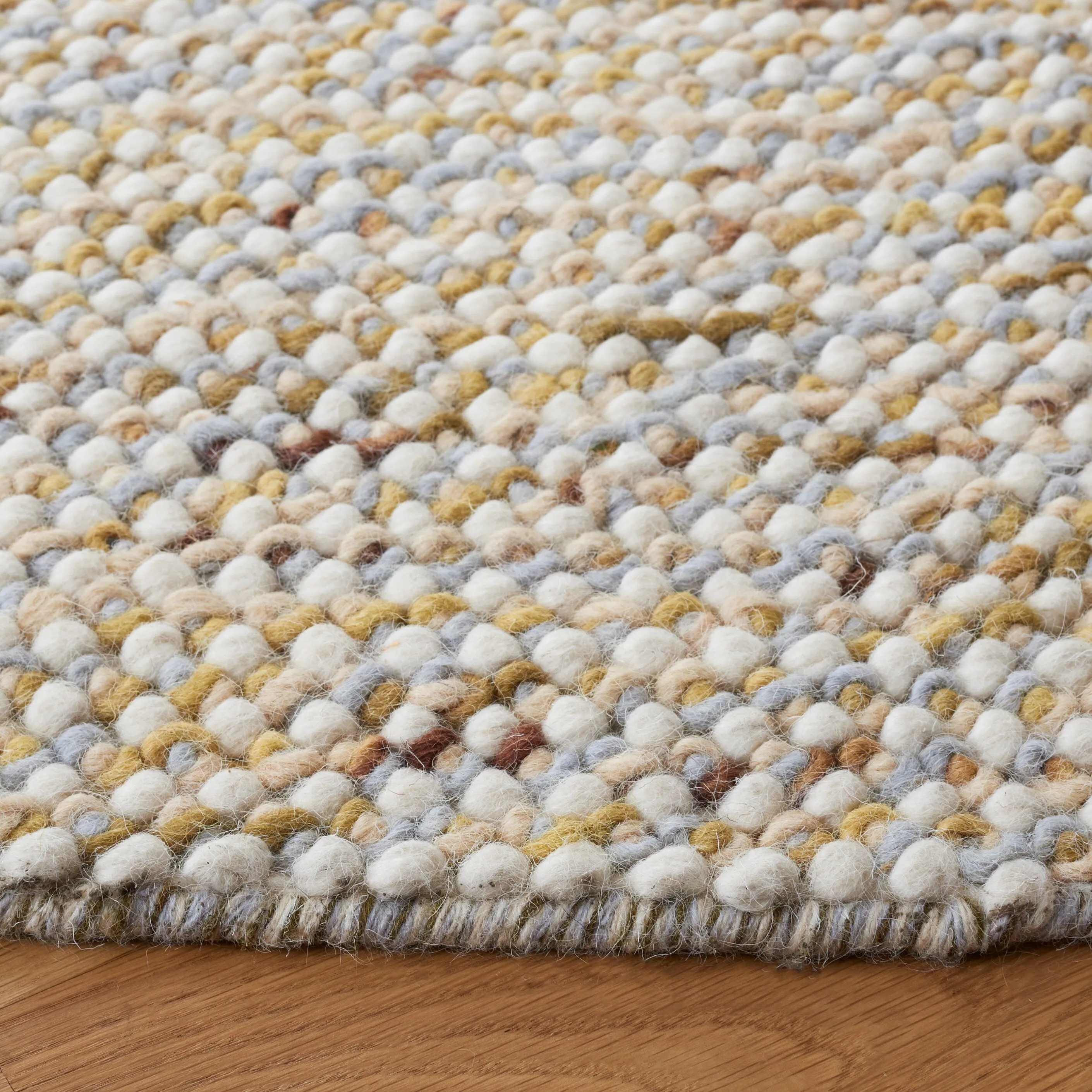 SAFAVIEH Handmade Vermont Coretta Wool Rug