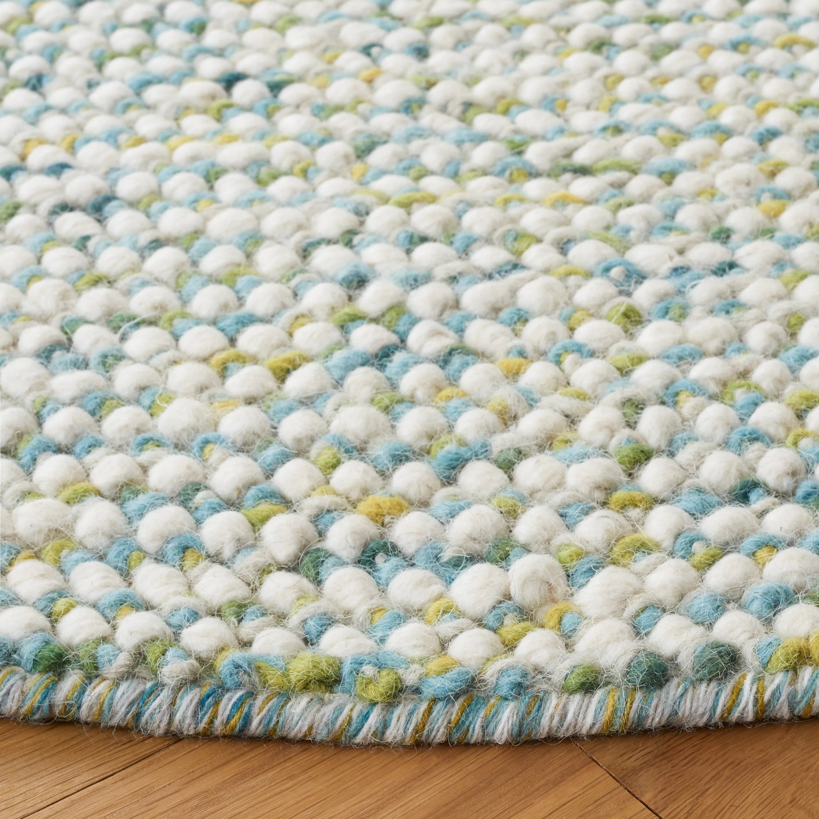 SAFAVIEH Handmade Vermont Coretta Wool Rug