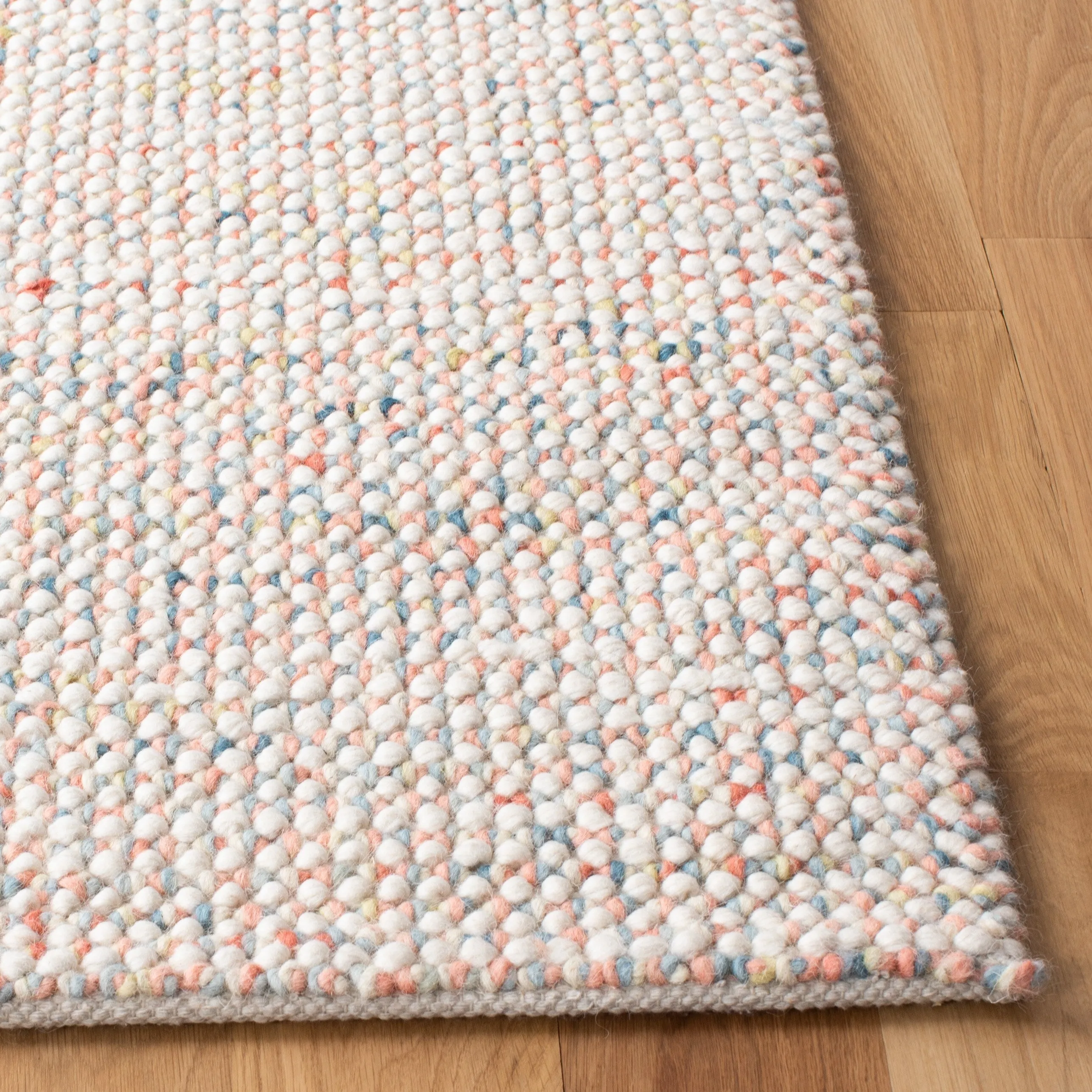 SAFAVIEH Handmade Vermont Coretta Wool Rug