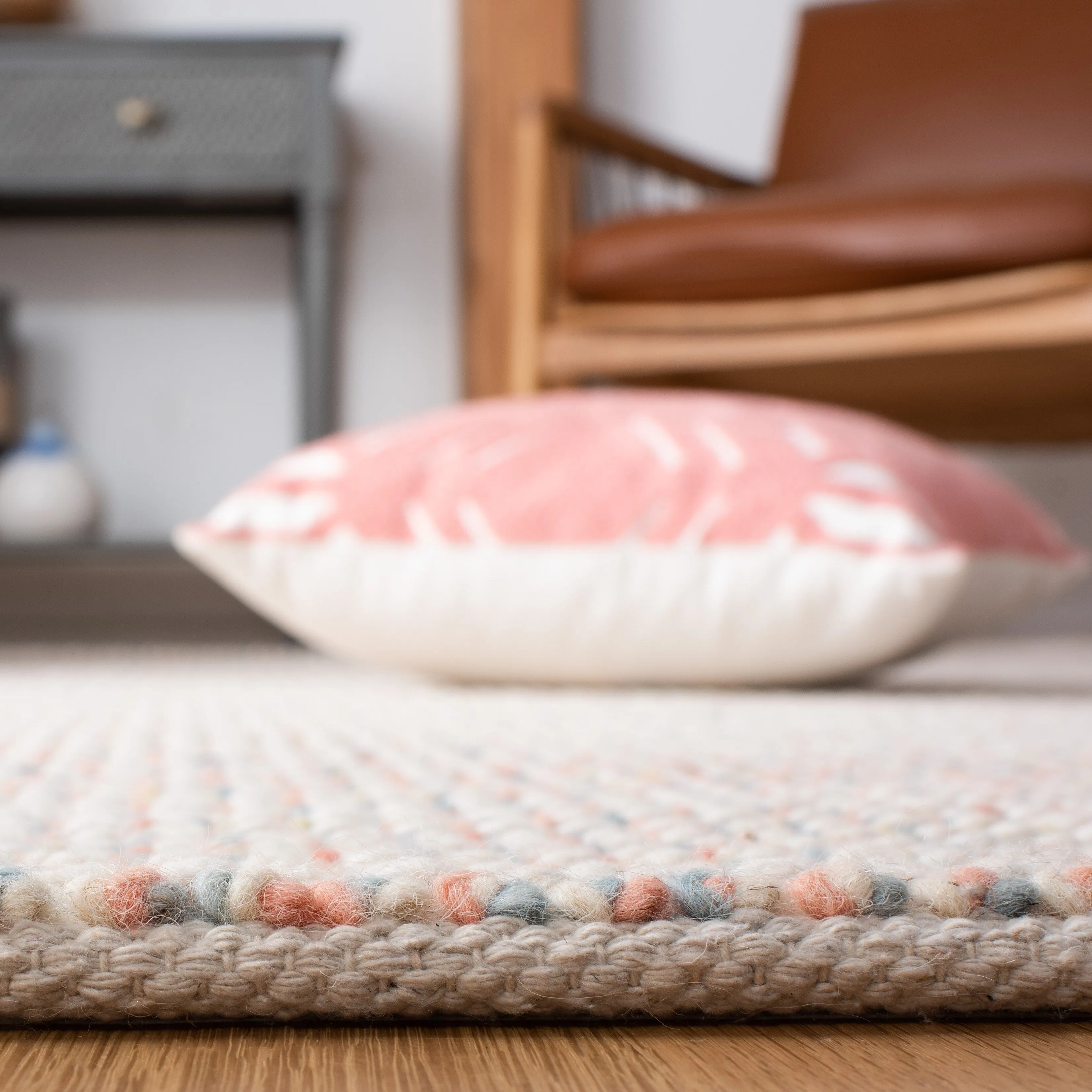 SAFAVIEH Handmade Vermont Coretta Wool Rug