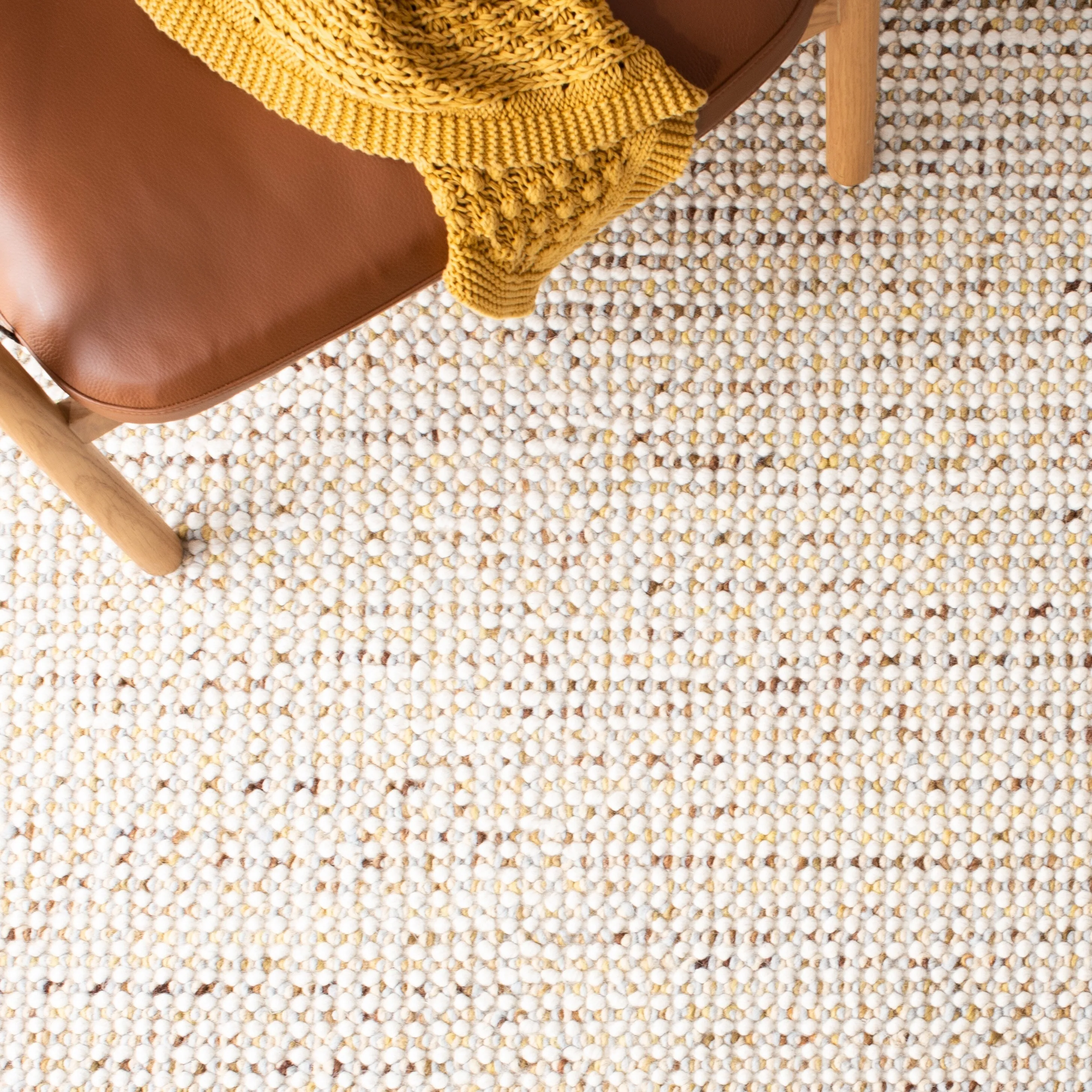SAFAVIEH Handmade Vermont Coretta Wool Rug