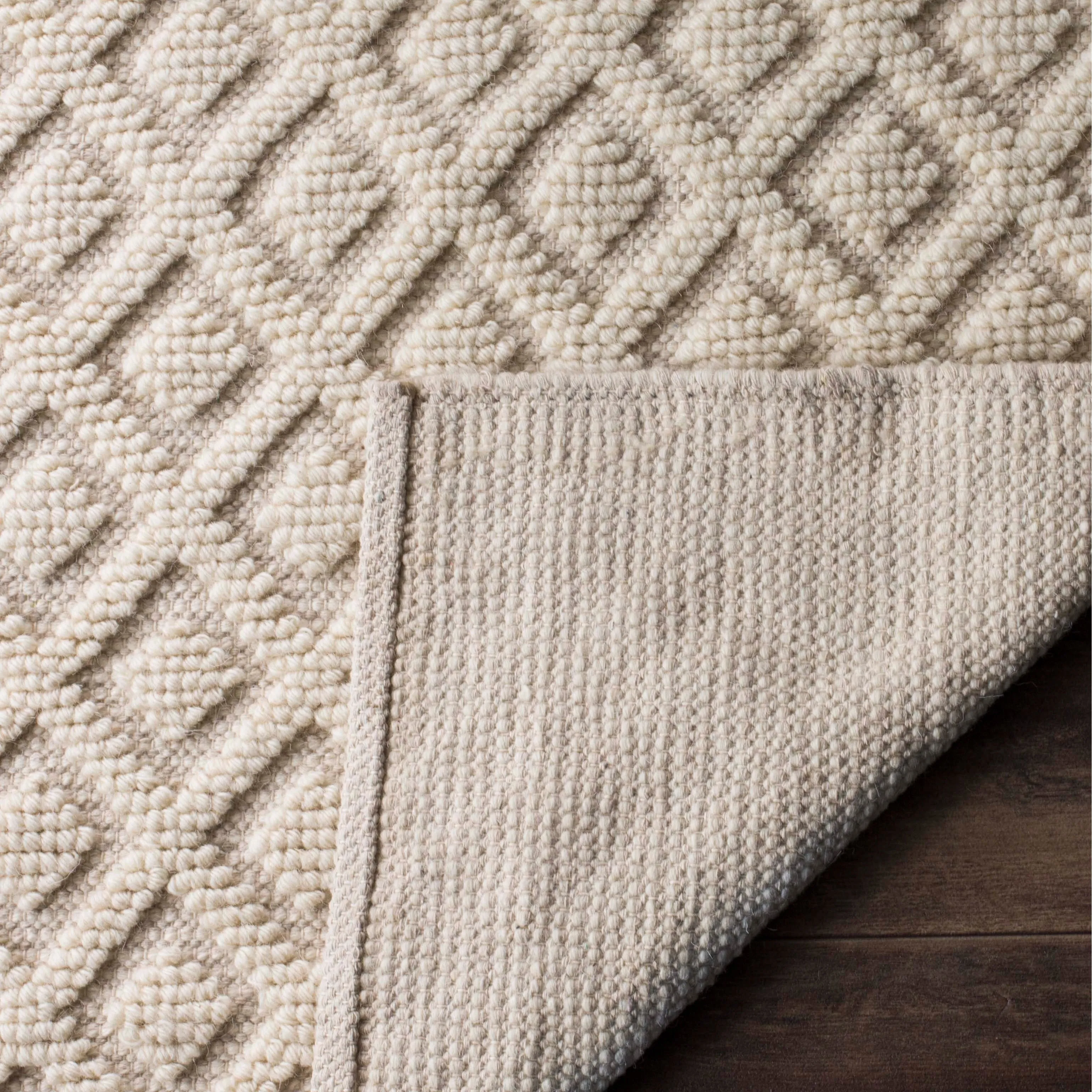 SAFAVIEH Handmade Vermont Hariklia Wool Rug