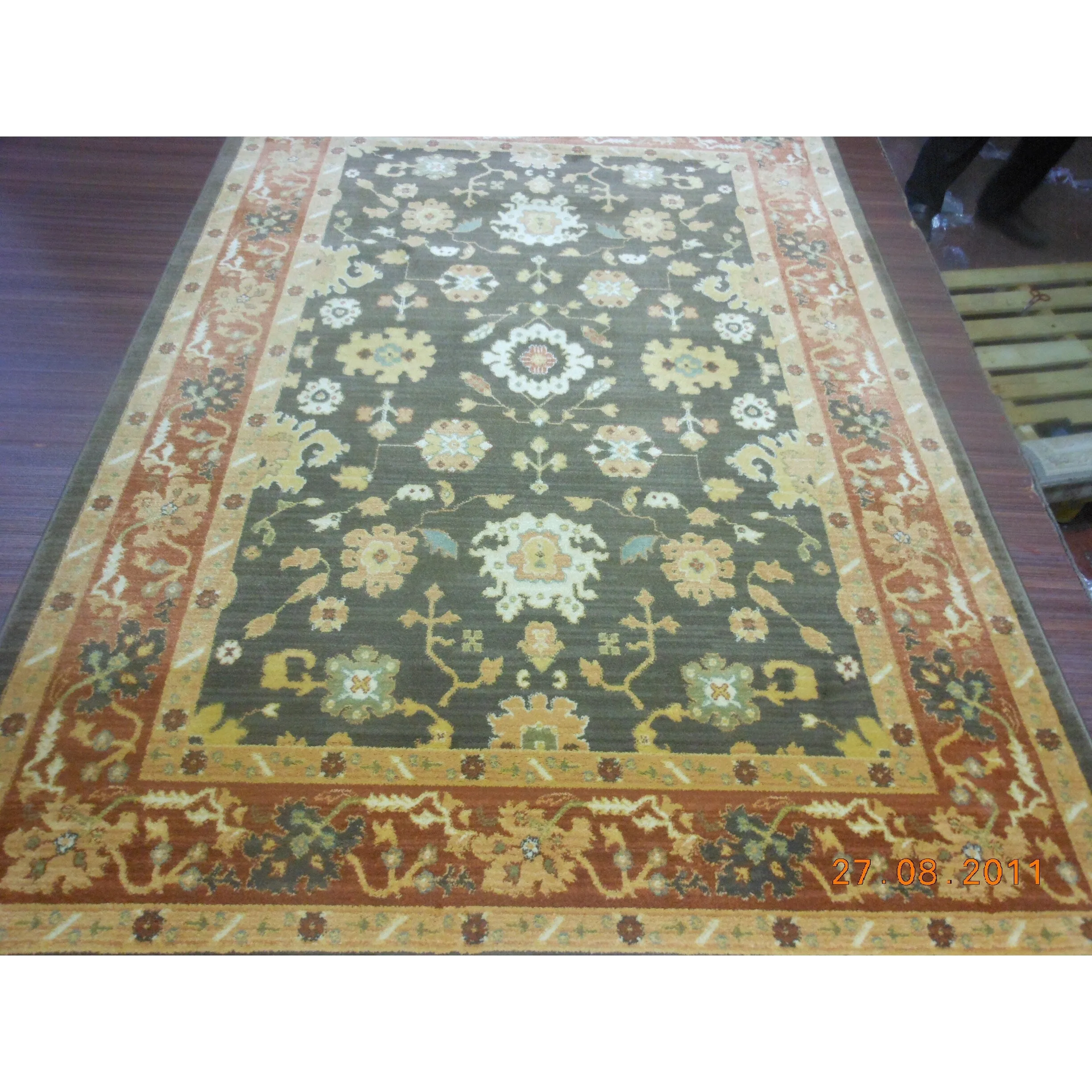 SAFAVIEH Heirloom Quinn Traditional Oriental Rug