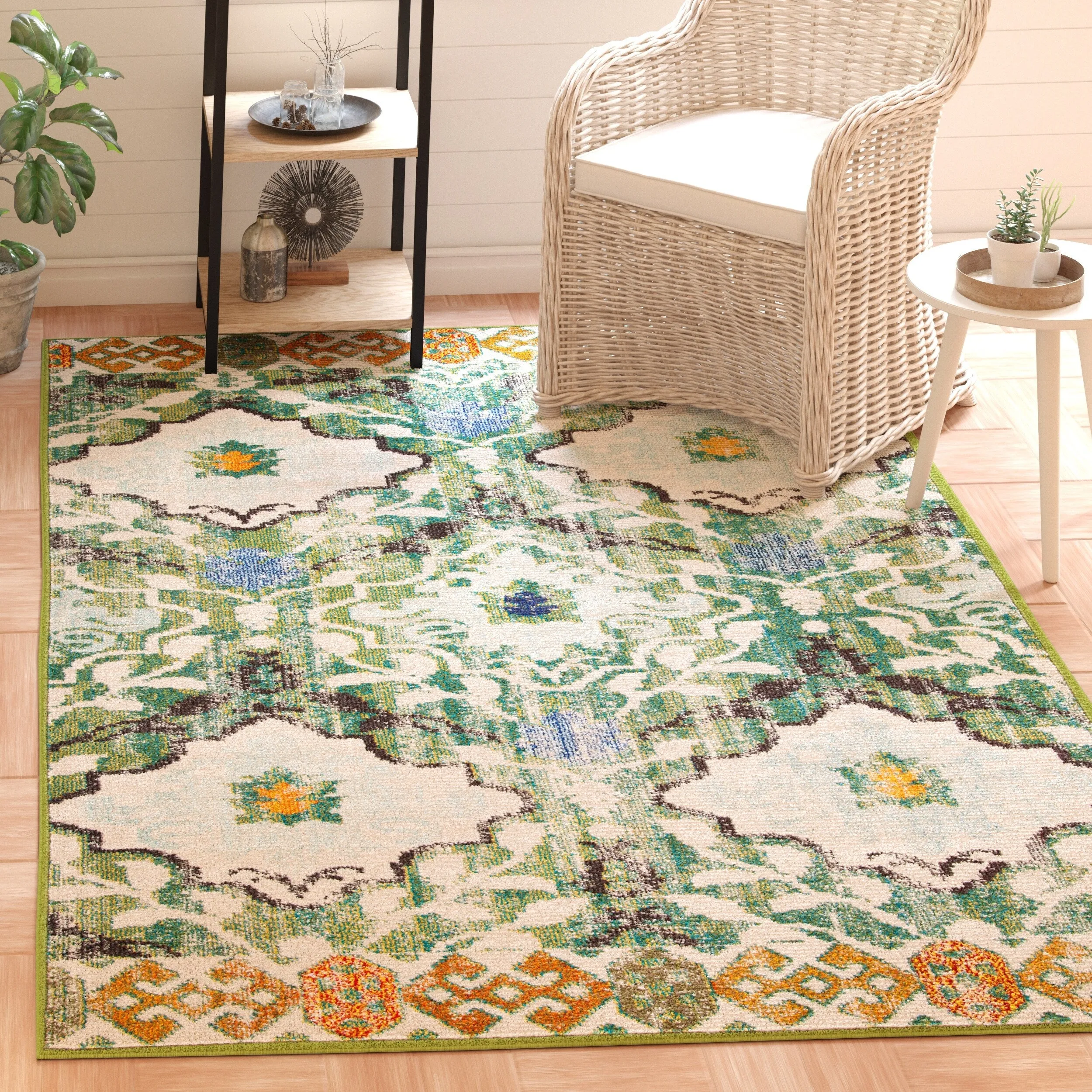 SAFAVIEH Madison Dragojla Distressed Rug