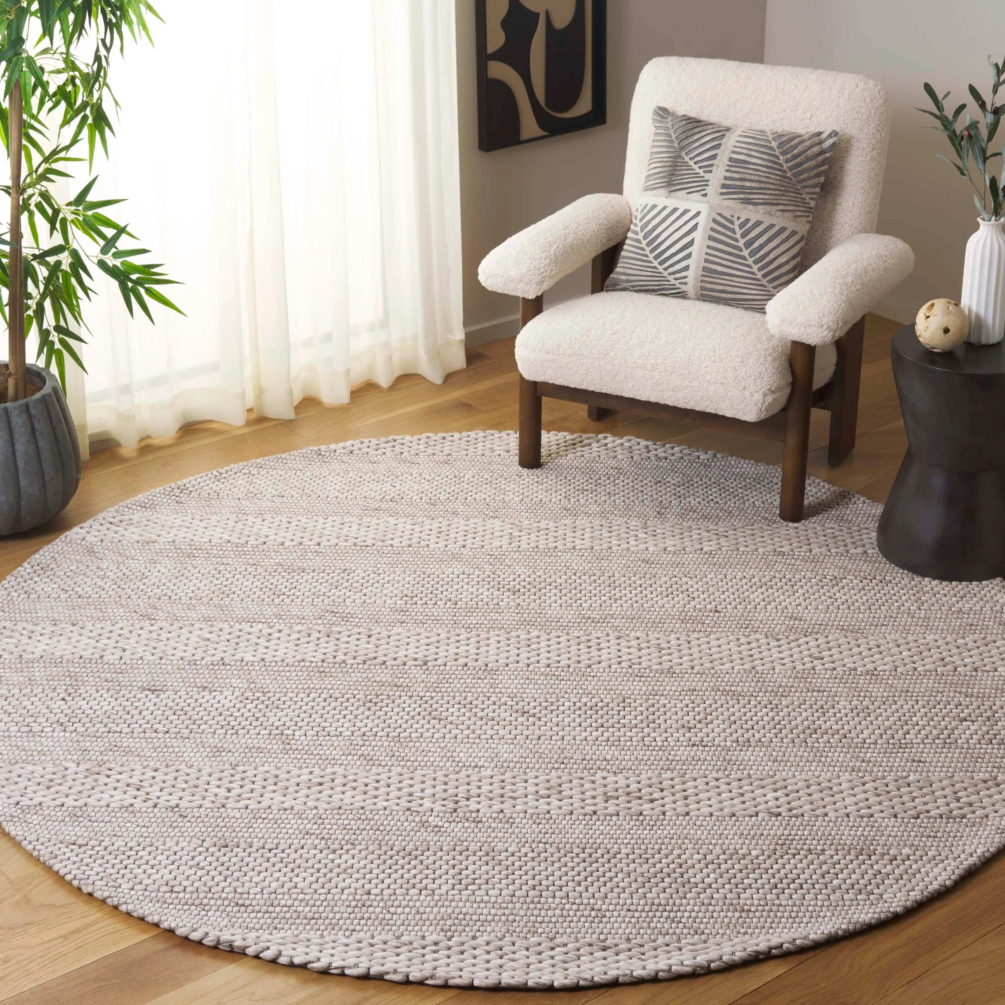 SAFAVIEH Marbella Kevser Wool Rug