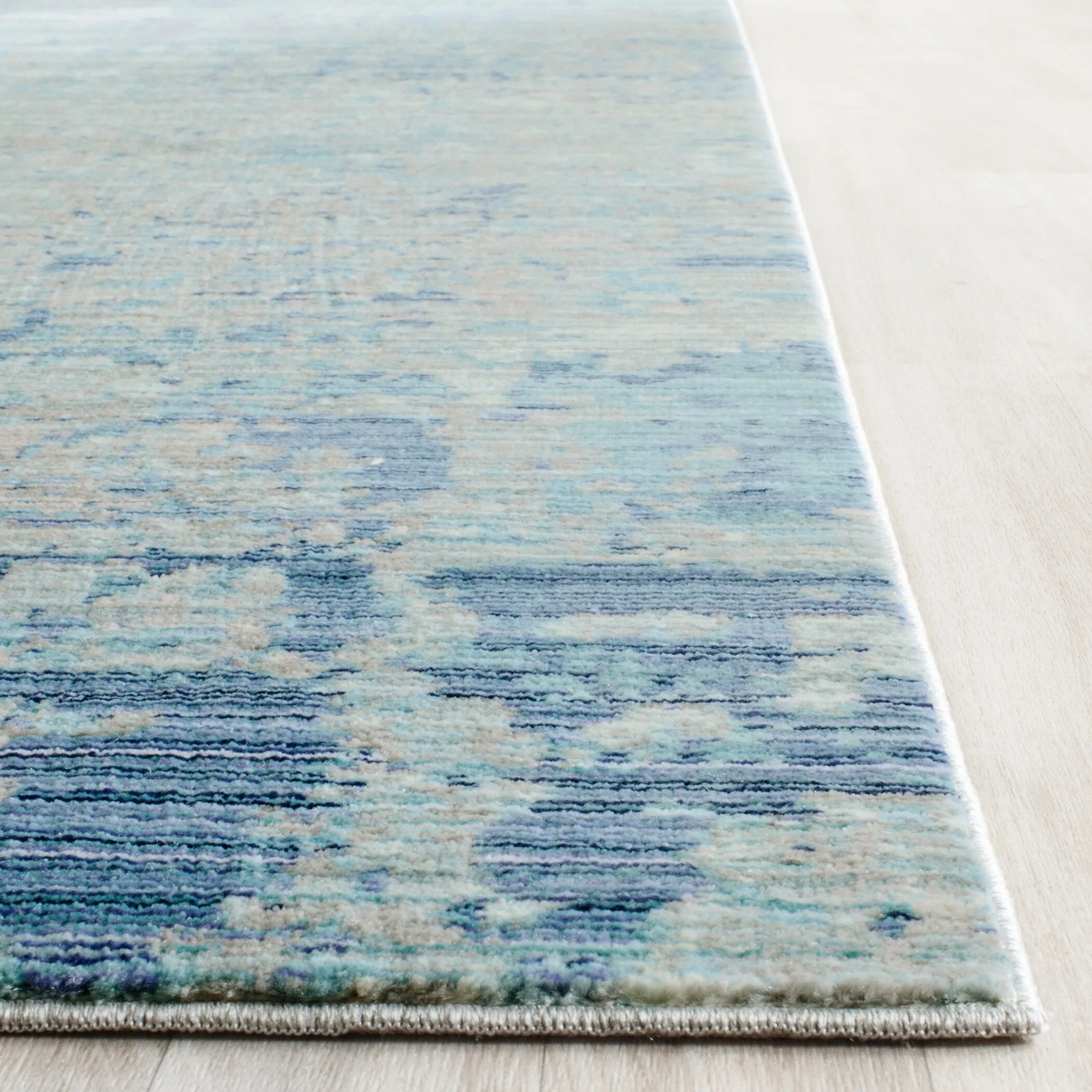 SAFAVIEH Mystique Laurette Watercolor Oriental Polyester Rug