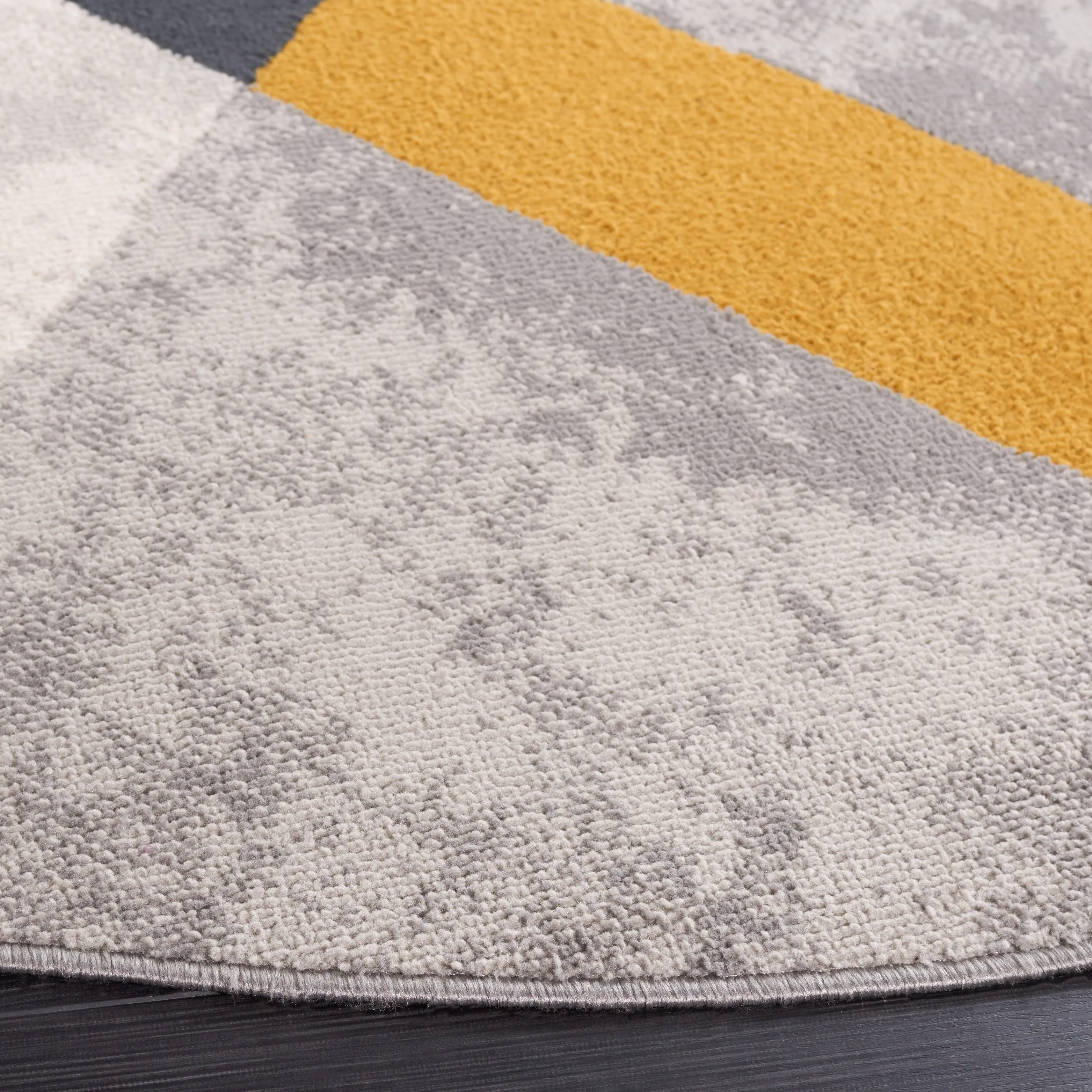 SAFAVIEH Odyssey Melanie Mid-Century Modern Rug