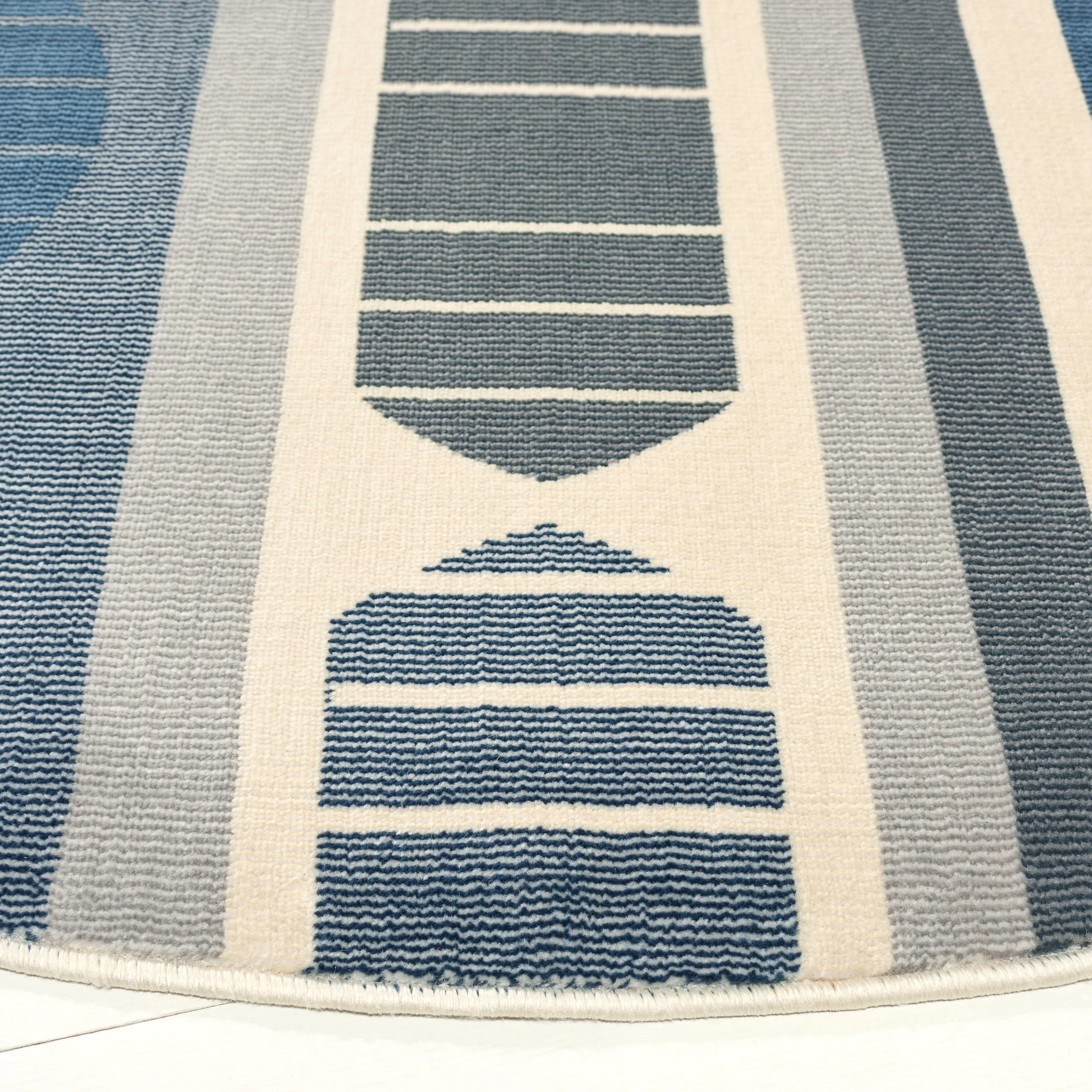 SAFAVIEH Orwell Lilah Mid-Century Modern Rug