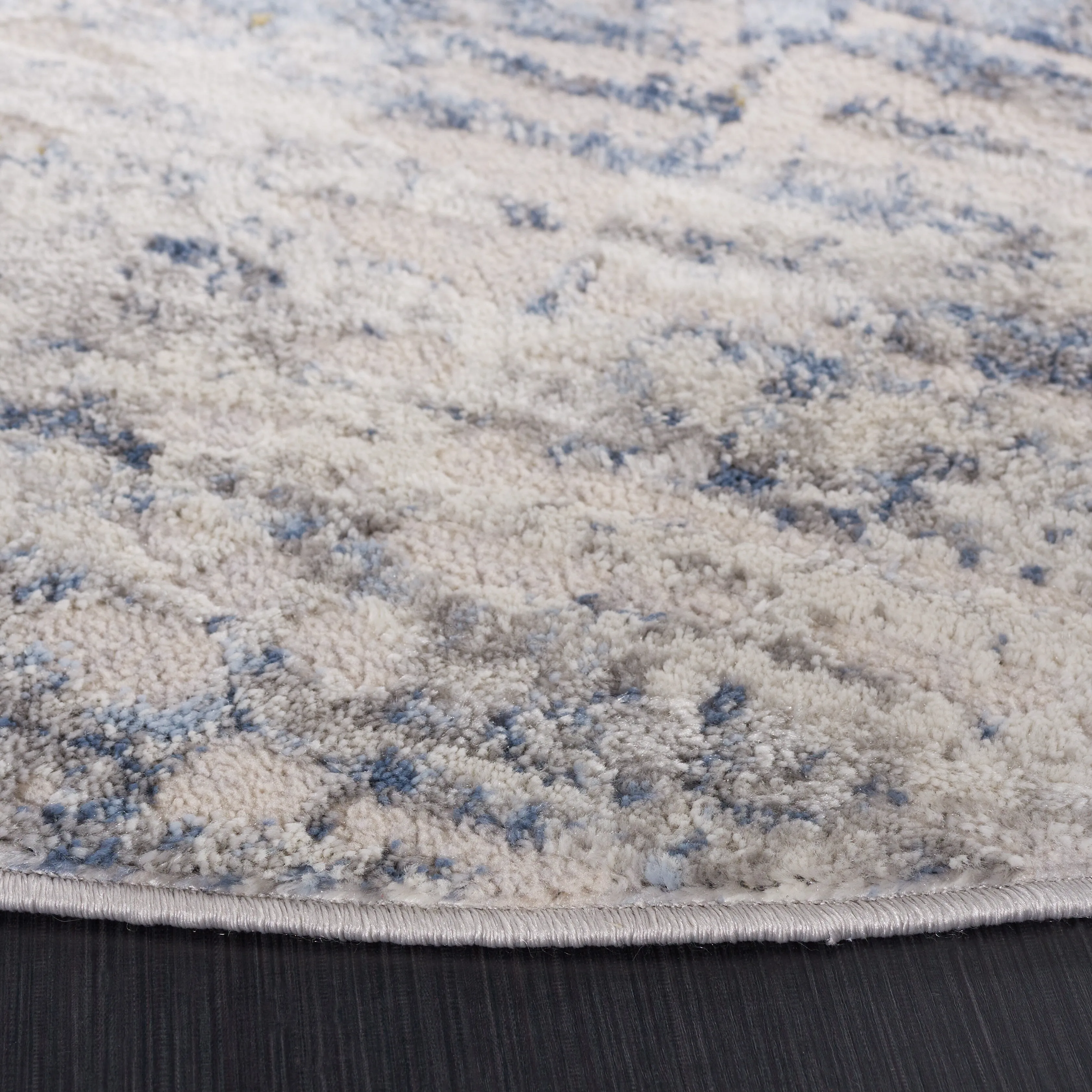 SAFAVIEH Palma Deetta Modern Abstract Rug