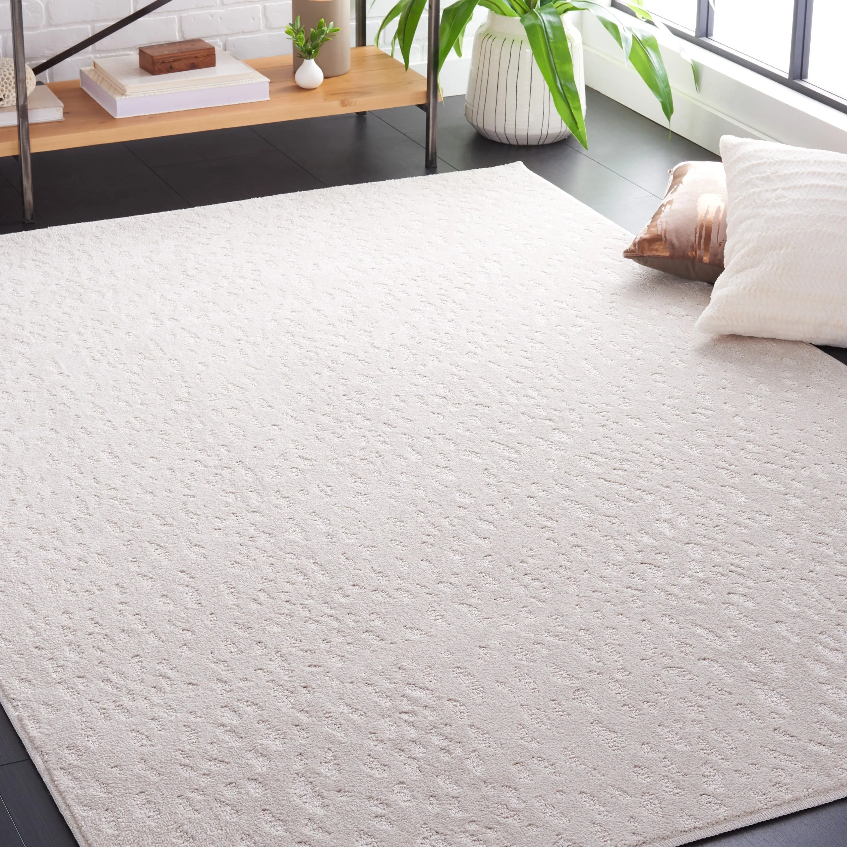 SAFAVIEH Plain and Solid Cena Rug