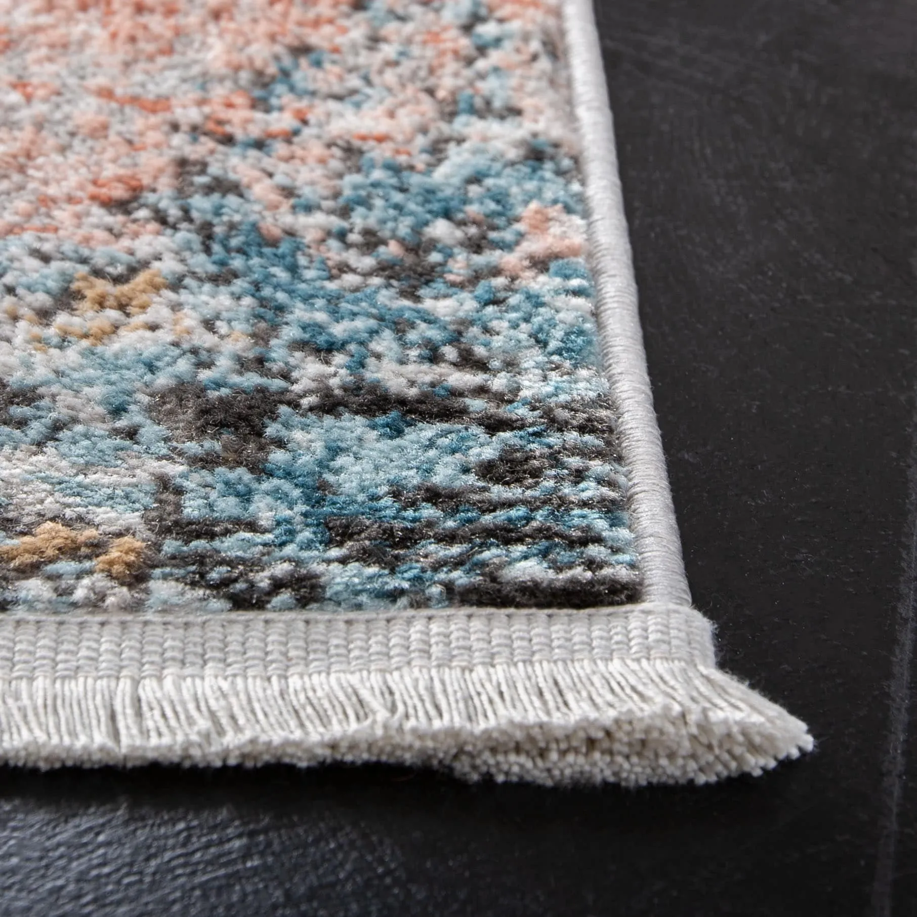SAFAVIEH Shivan Hermine Vintage Abstract Rug
