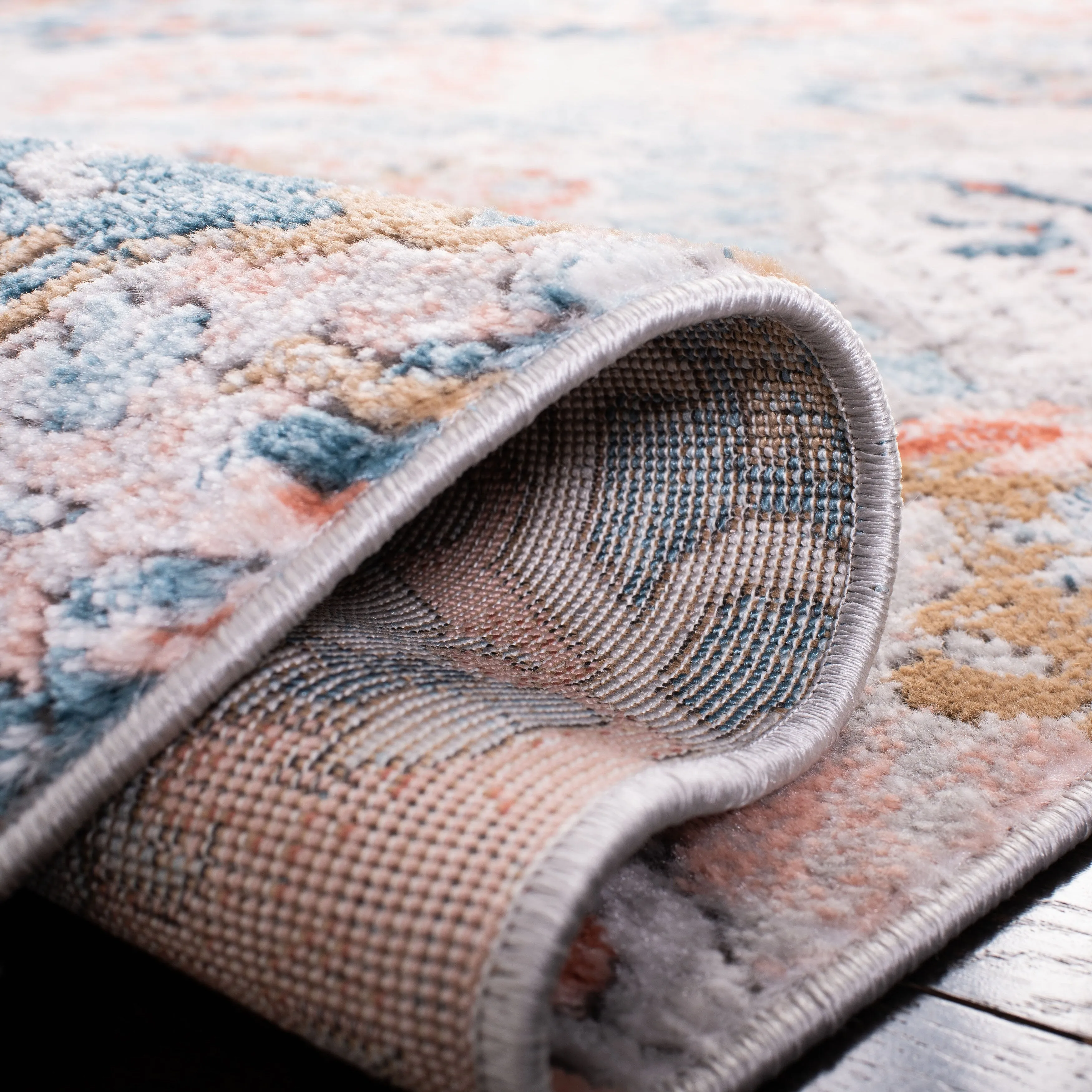 SAFAVIEH Shivan Hessie Boho Rug