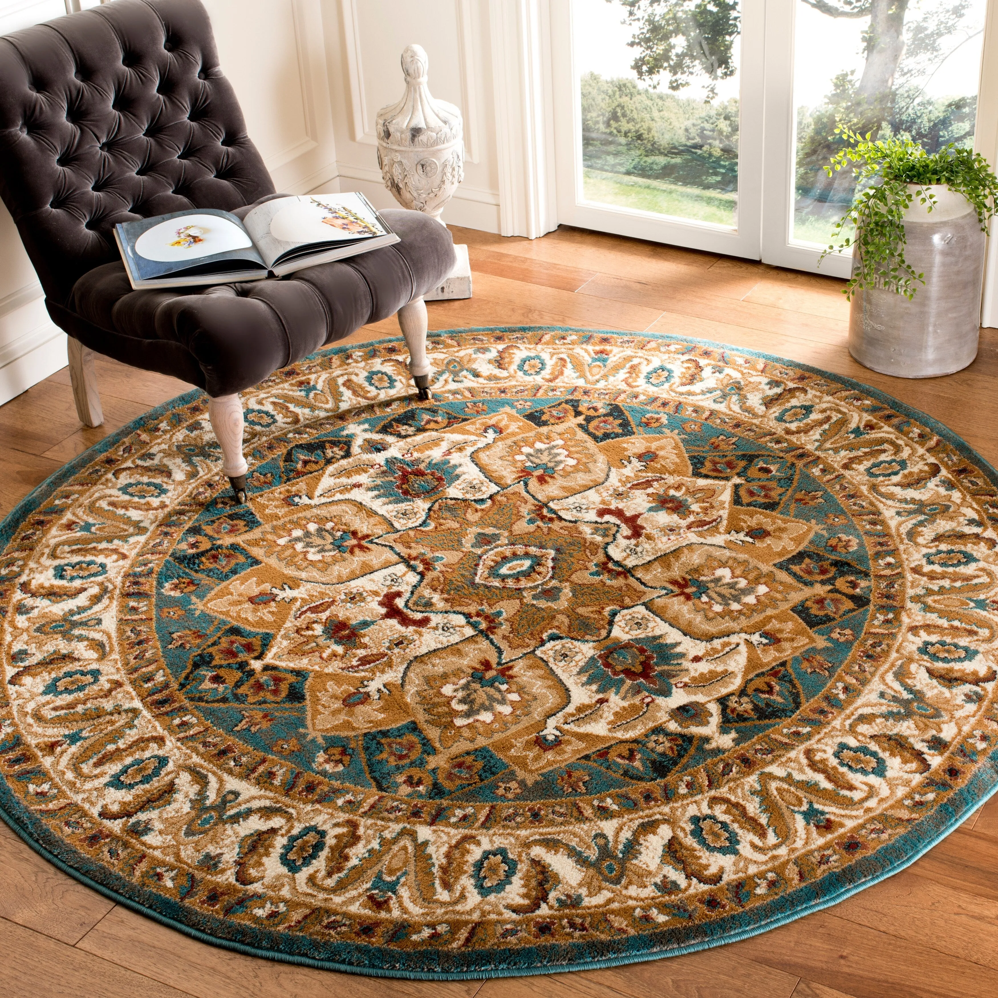 SAFAVIEH Summit Soini Traditional Oriental Rug